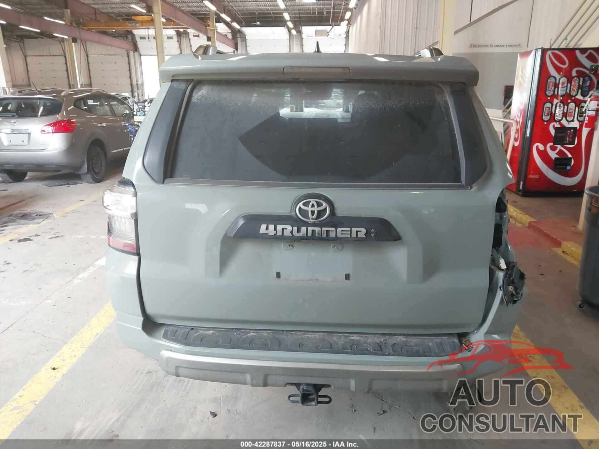 TOYOTA 4RUNNER 2023 - JTERU5JR5P6200817