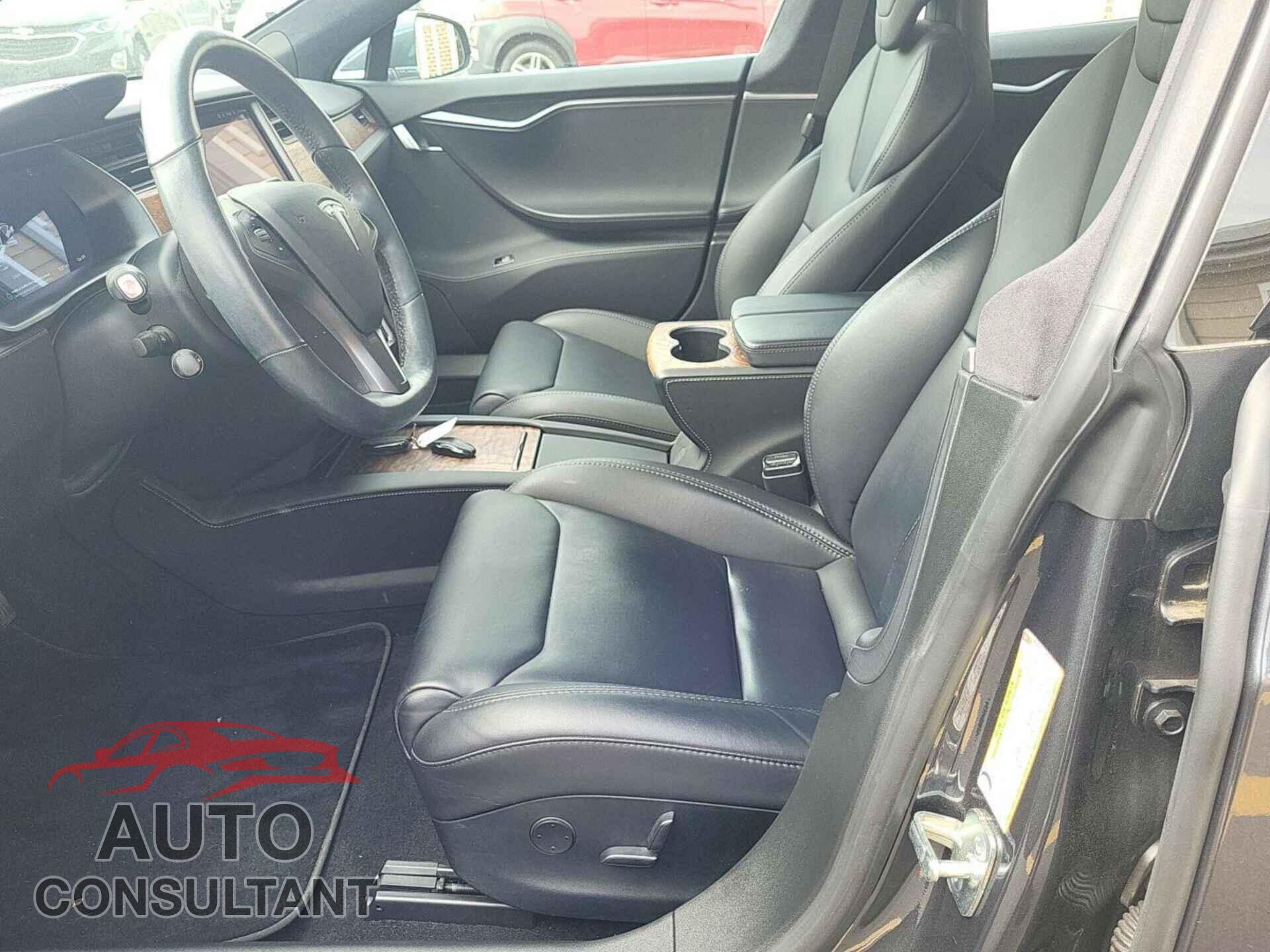 TESLA MODEL S 2020 - 5YJSA1E24LF355944