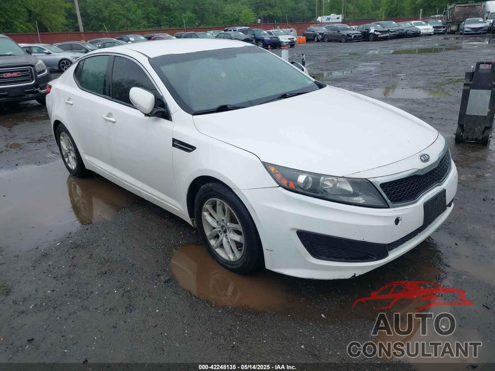KIA OPTIMA 2011 - KNAGM4A71B5058336