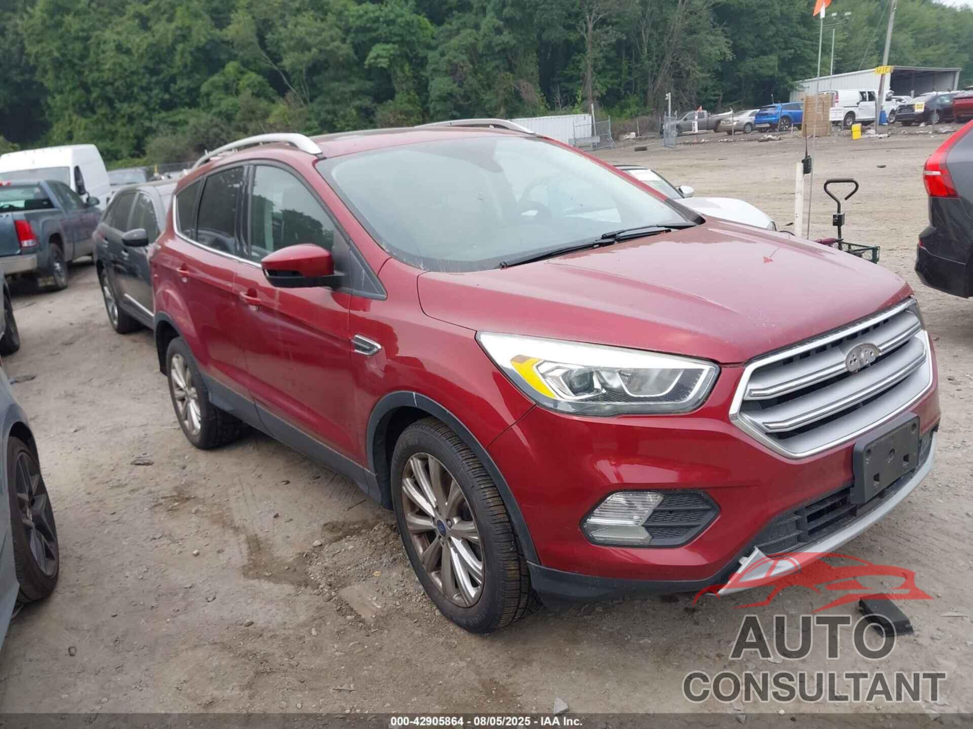 FORD ESCAPE 2017 - 1FMCU9J91HUA73672