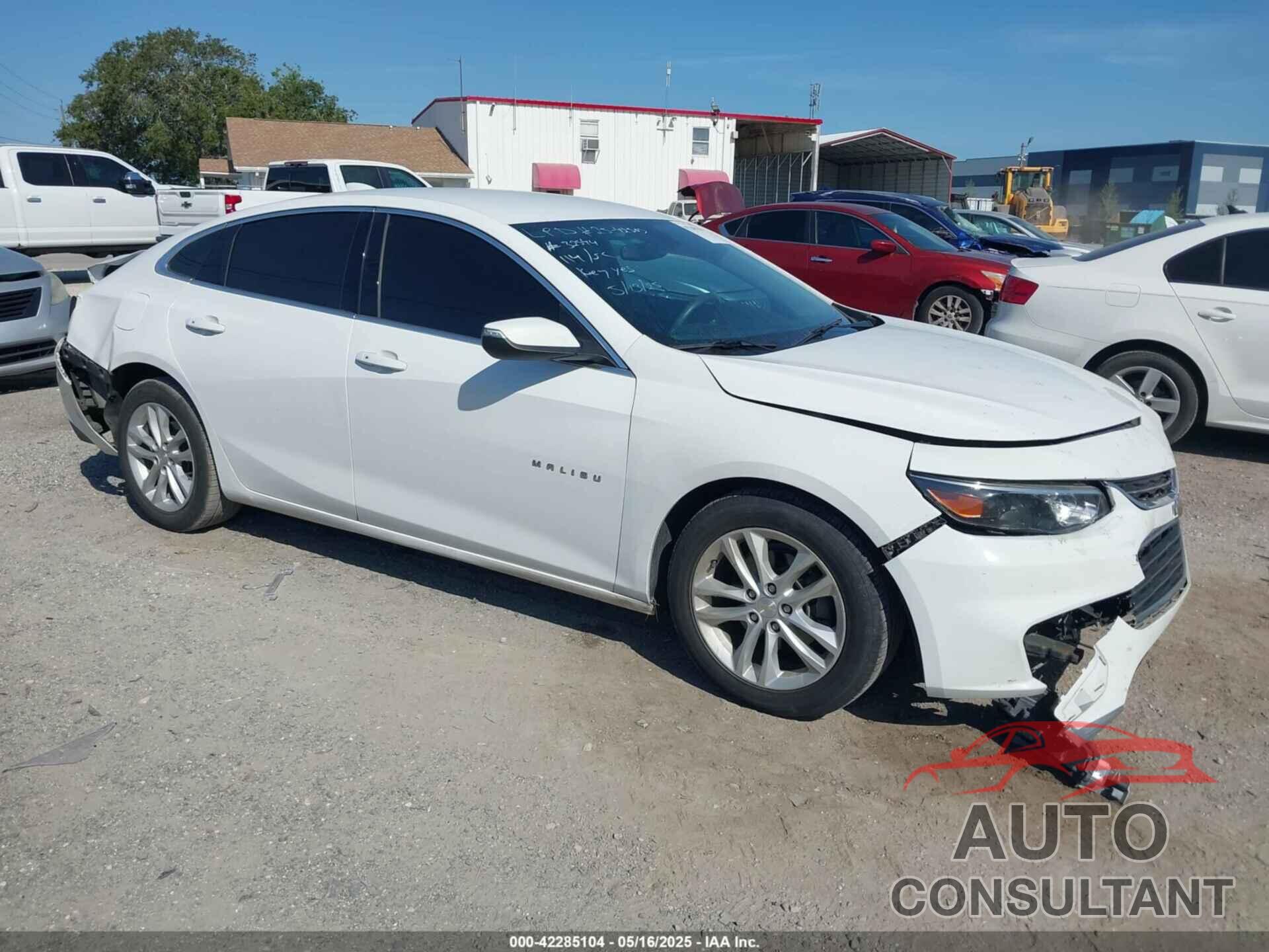 CHEVROLET MALIBU 2018 - 1G1ZD5ST8JF125223