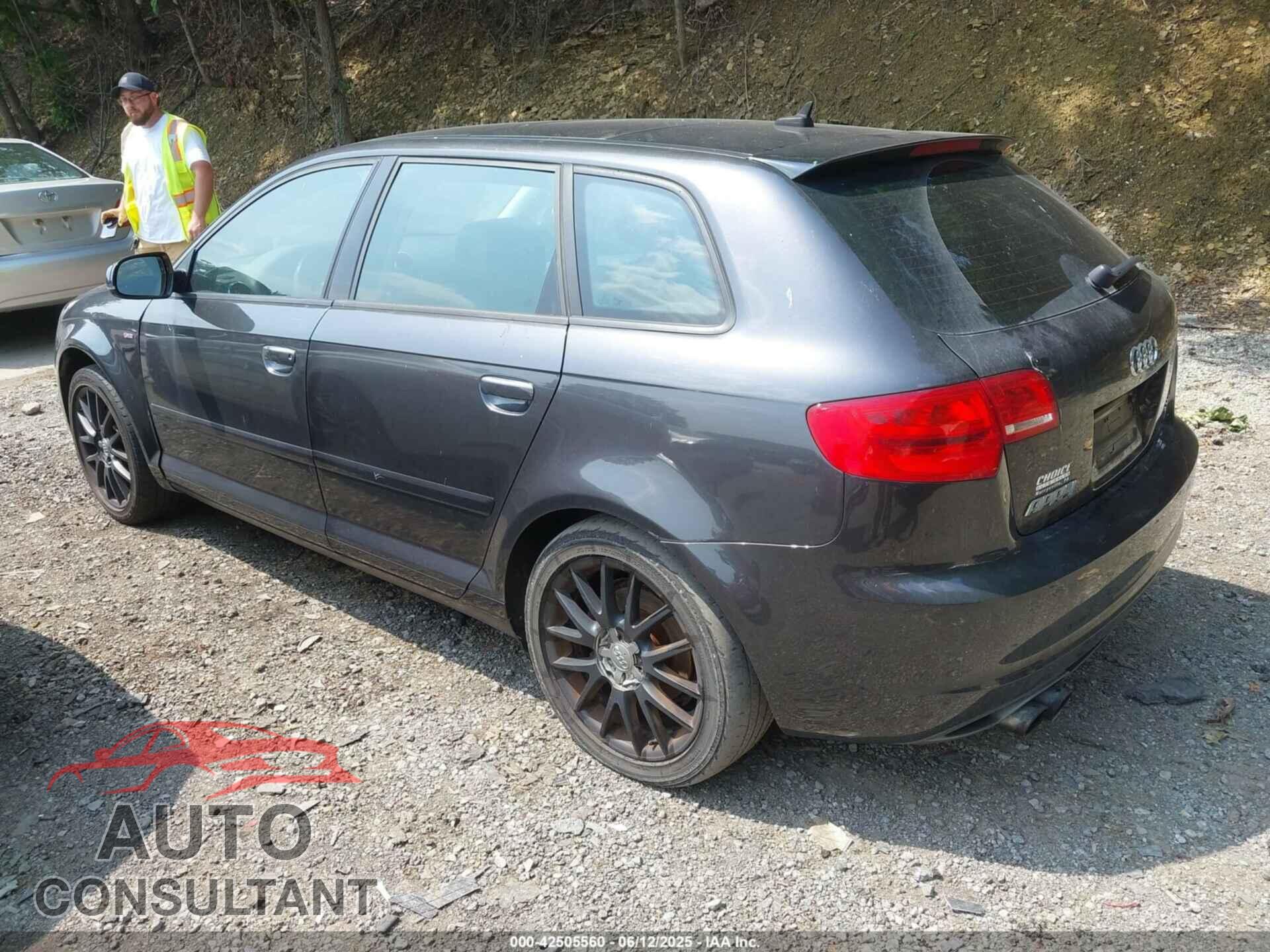 AUDI A3 2013 - WAUDFAFM0DA010637