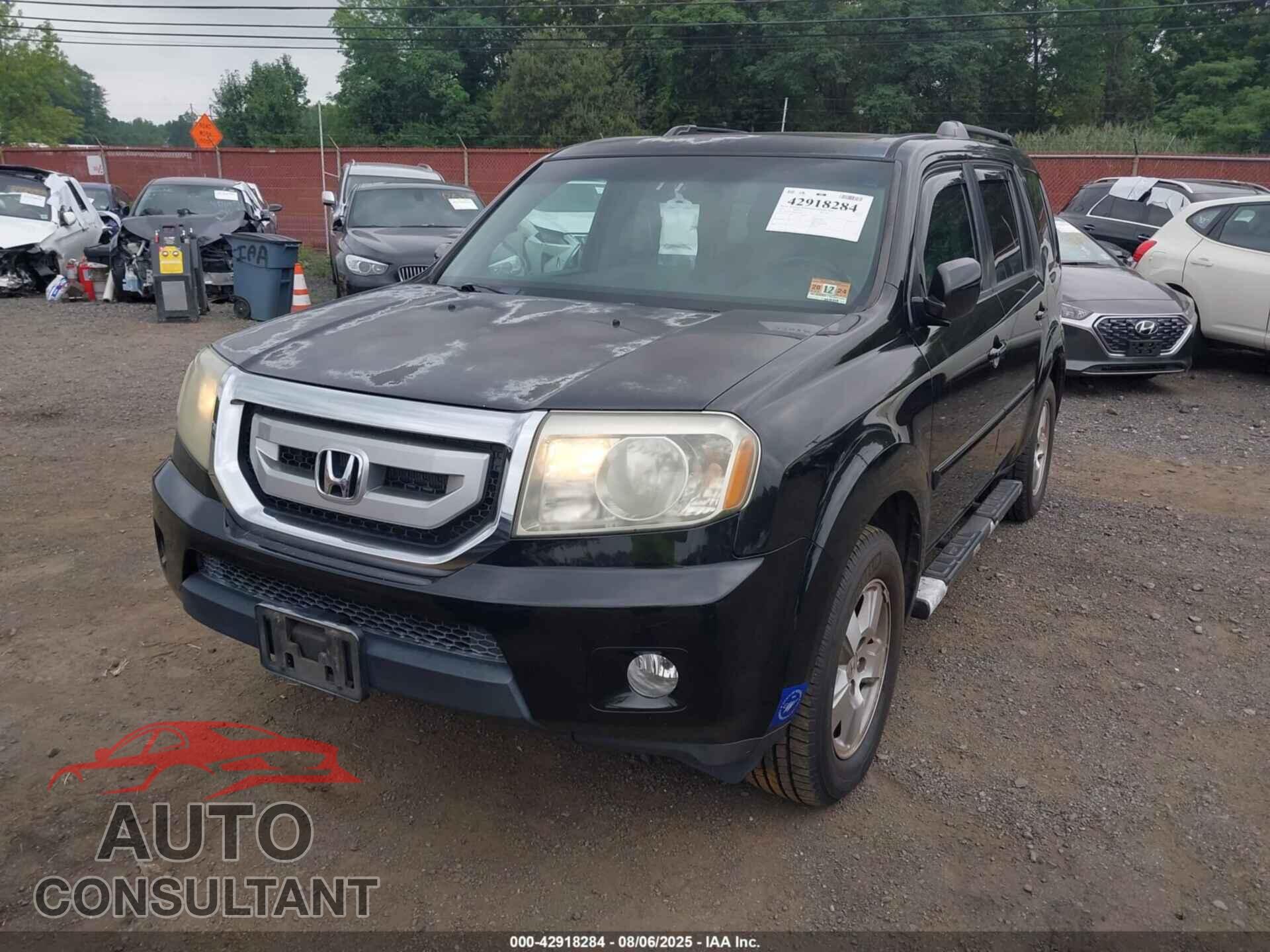 HONDA PILOT 2011 - 5FNYF4H79BB045193