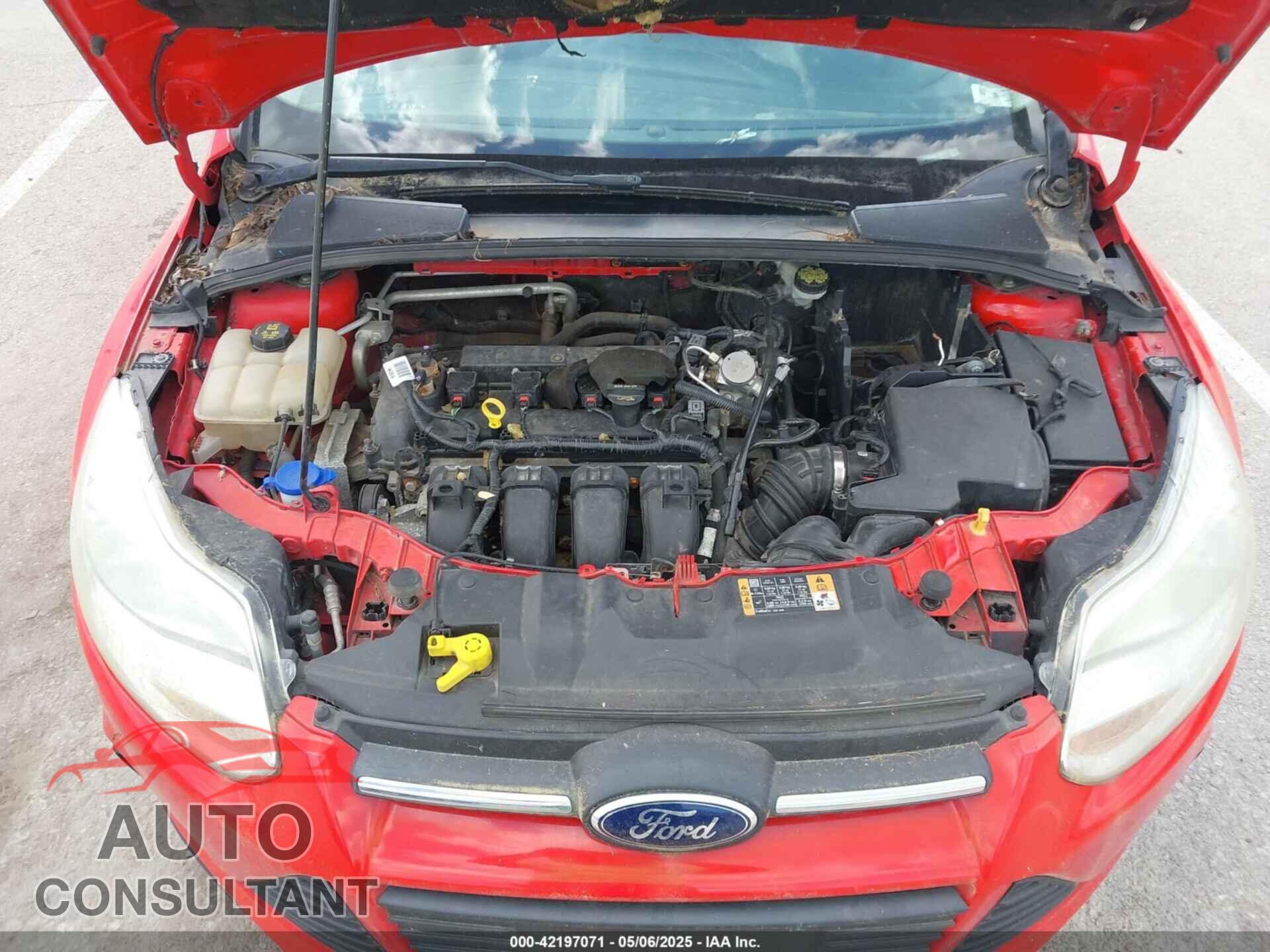 FORD FOCUS 2014 - 1FADP3F27EL295441