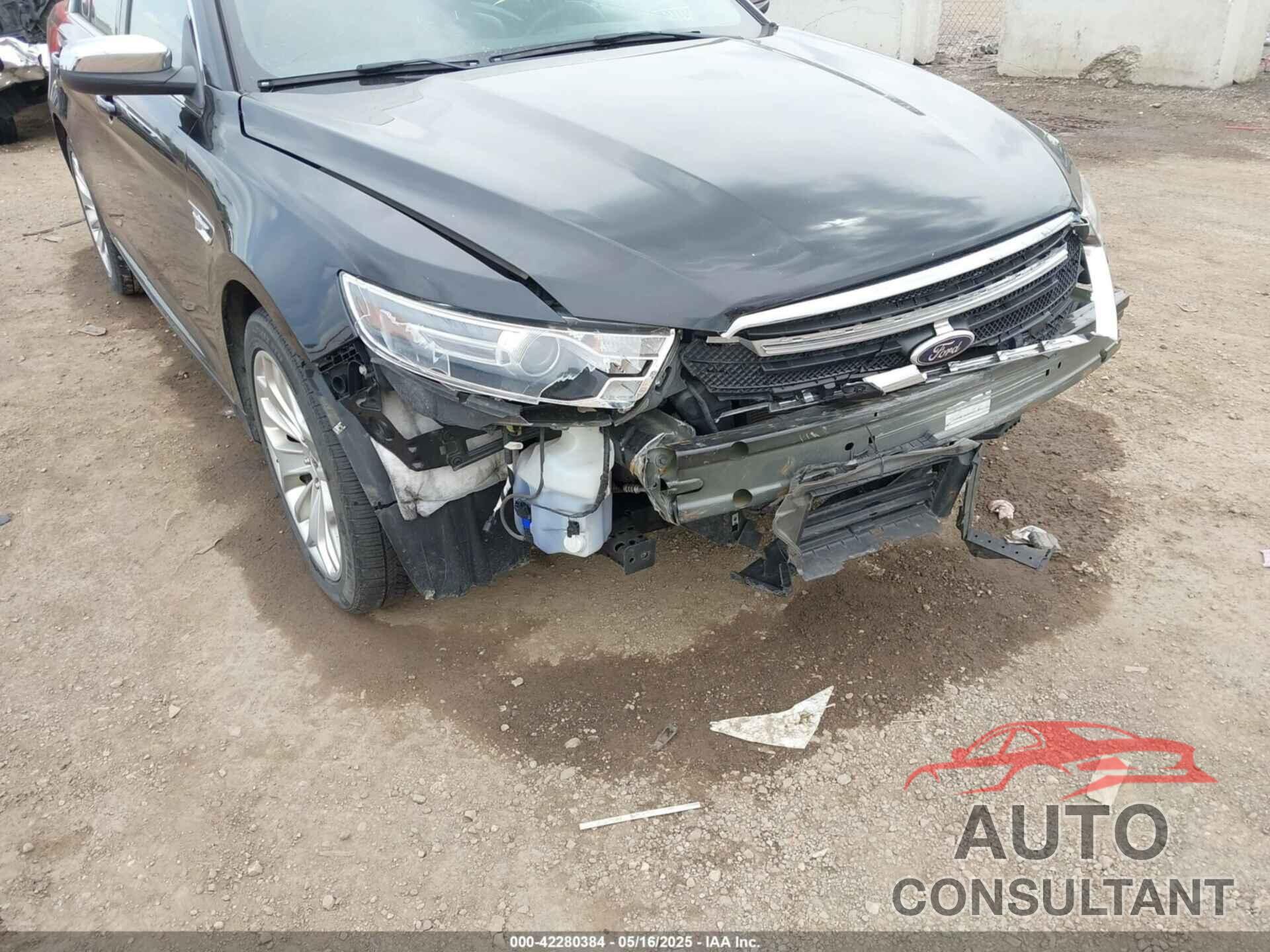 FORD TAURUS 2019 - 1FAHP2F82KG111088