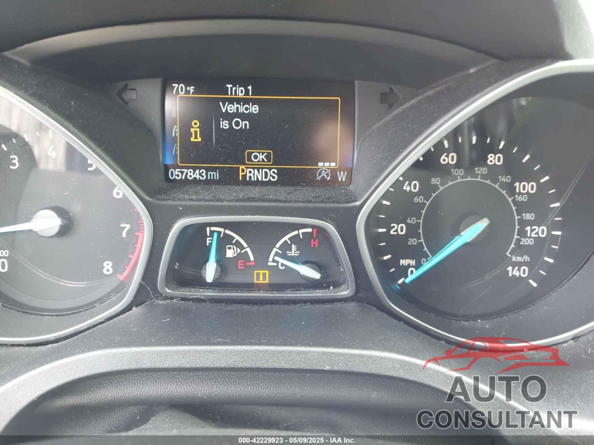 FORD ESCAPE 2018 - 1FMCU0J9XJUA61277