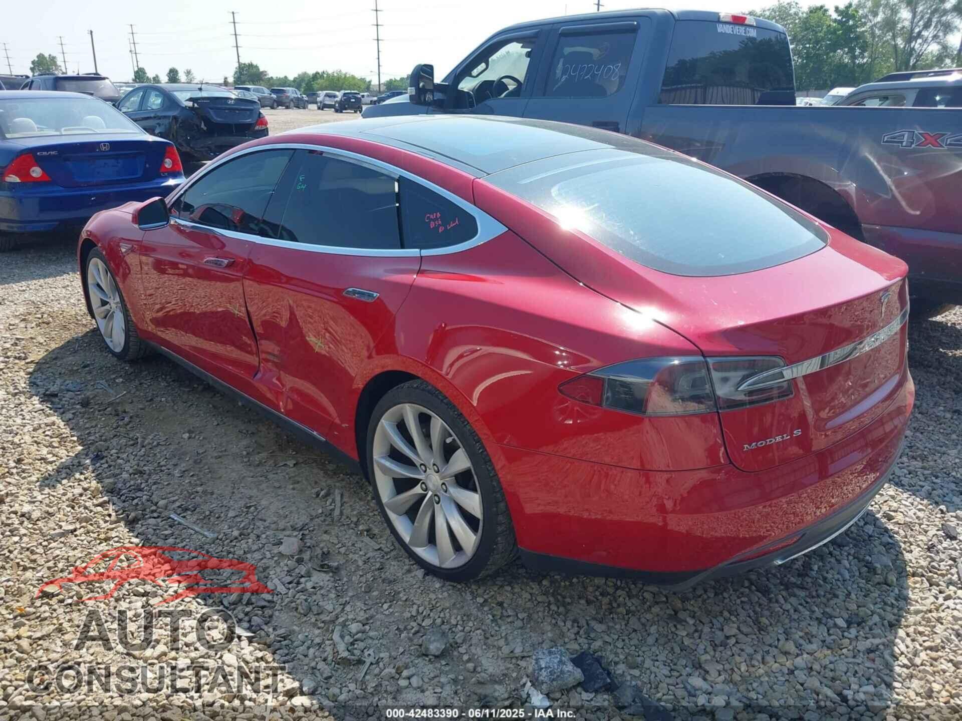 TESLA MODEL S 2013 - 5YJSA1CP6DFP17689