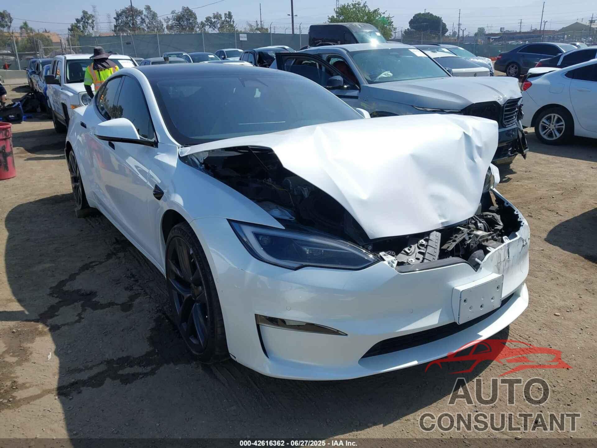 TESLA MODEL S 2023 - 5YJSA1E68PF499022