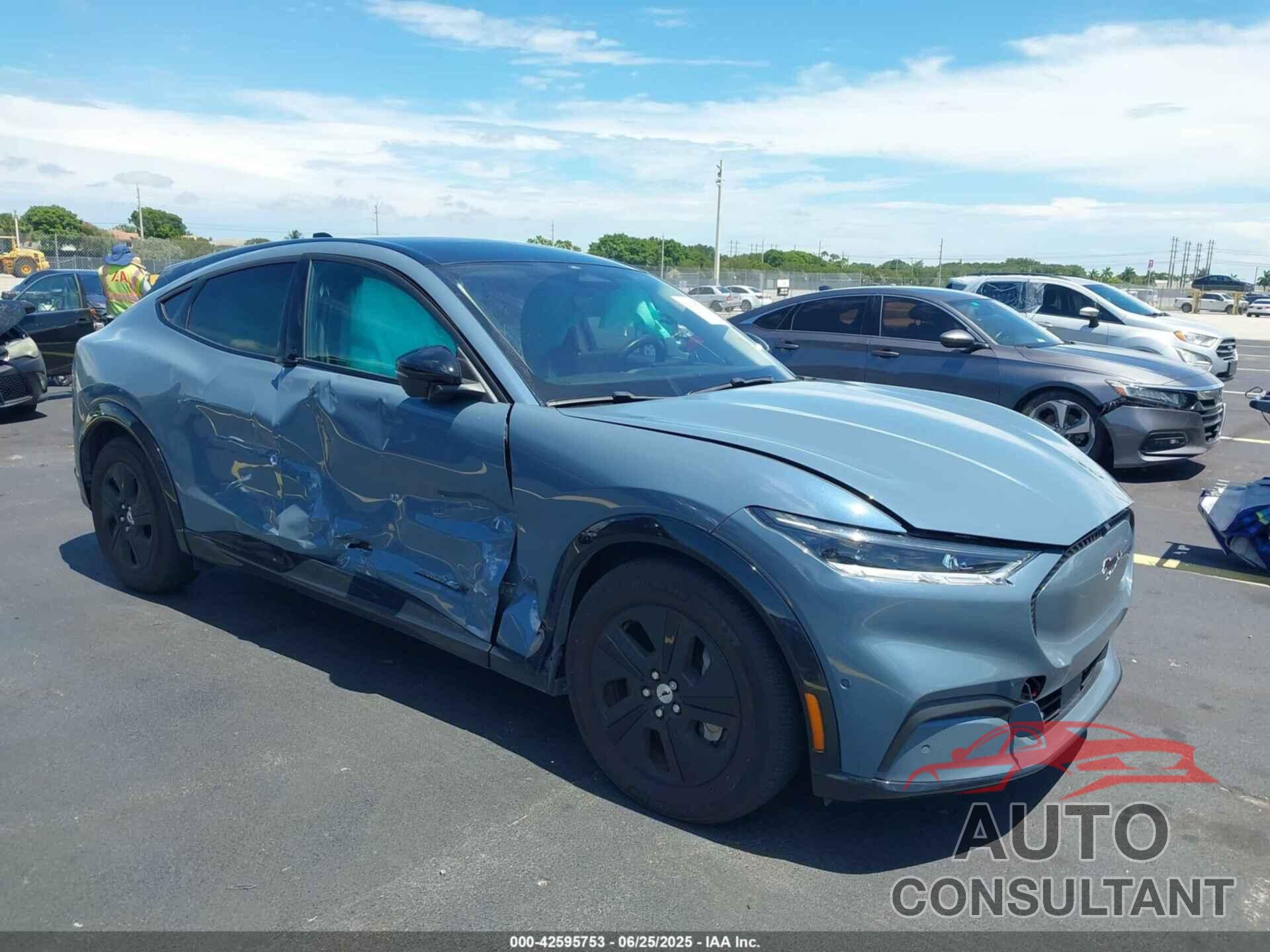 FORD MUSTANG MACH-E 2023 - 3FMTK2SU5PMA68865