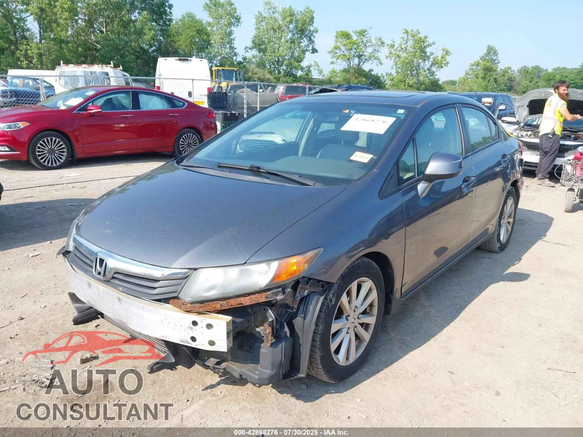 HONDA CIVIC 2012 - 2HGFB2F94CH525196