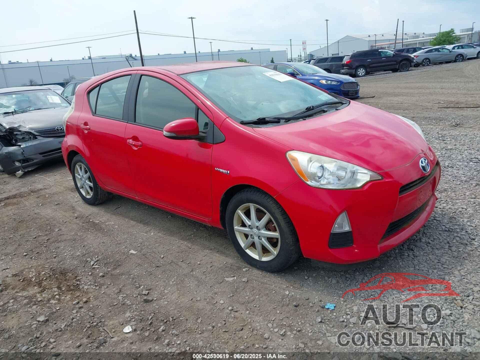 TOYOTA PRIUS C 2013 - JTDKDTB32D1032227