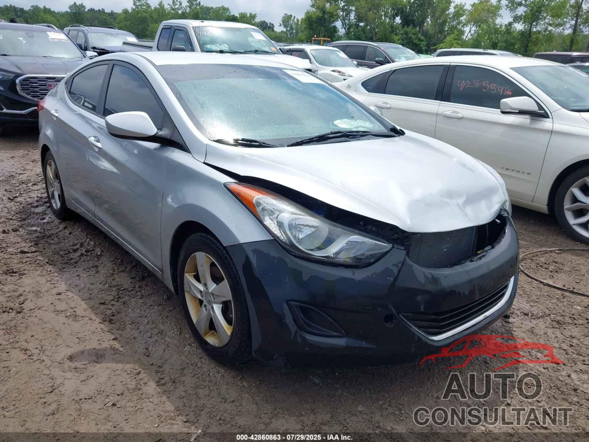 HYUNDAI ELANTRA 2013 - 5NPDH4AE4DH375006