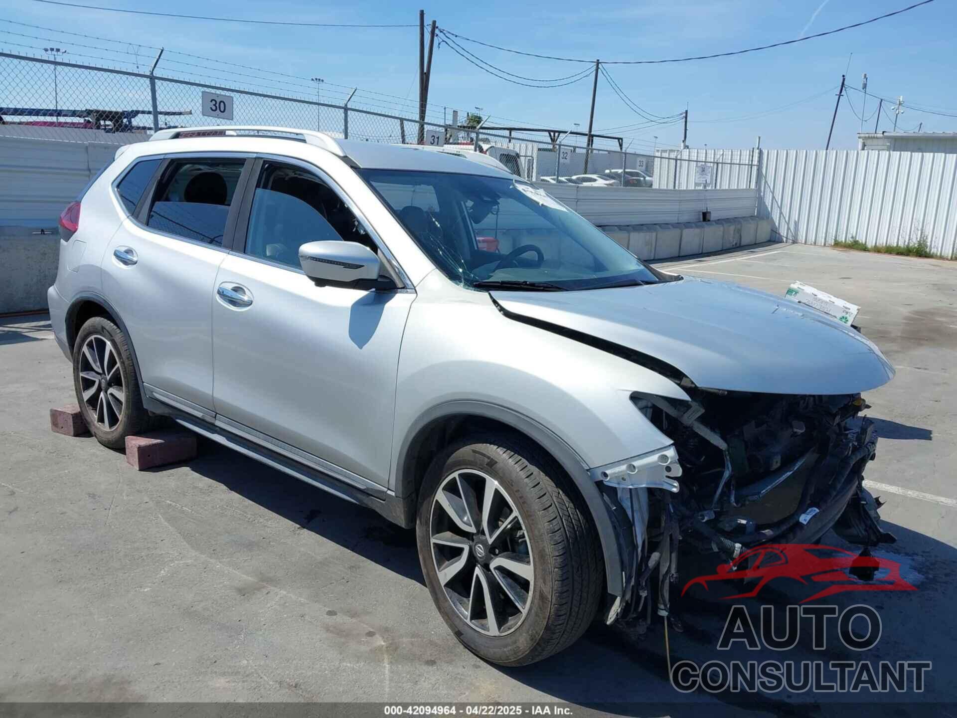 NISSAN ROGUE 2019 - 5N1AT2MT1KC788635