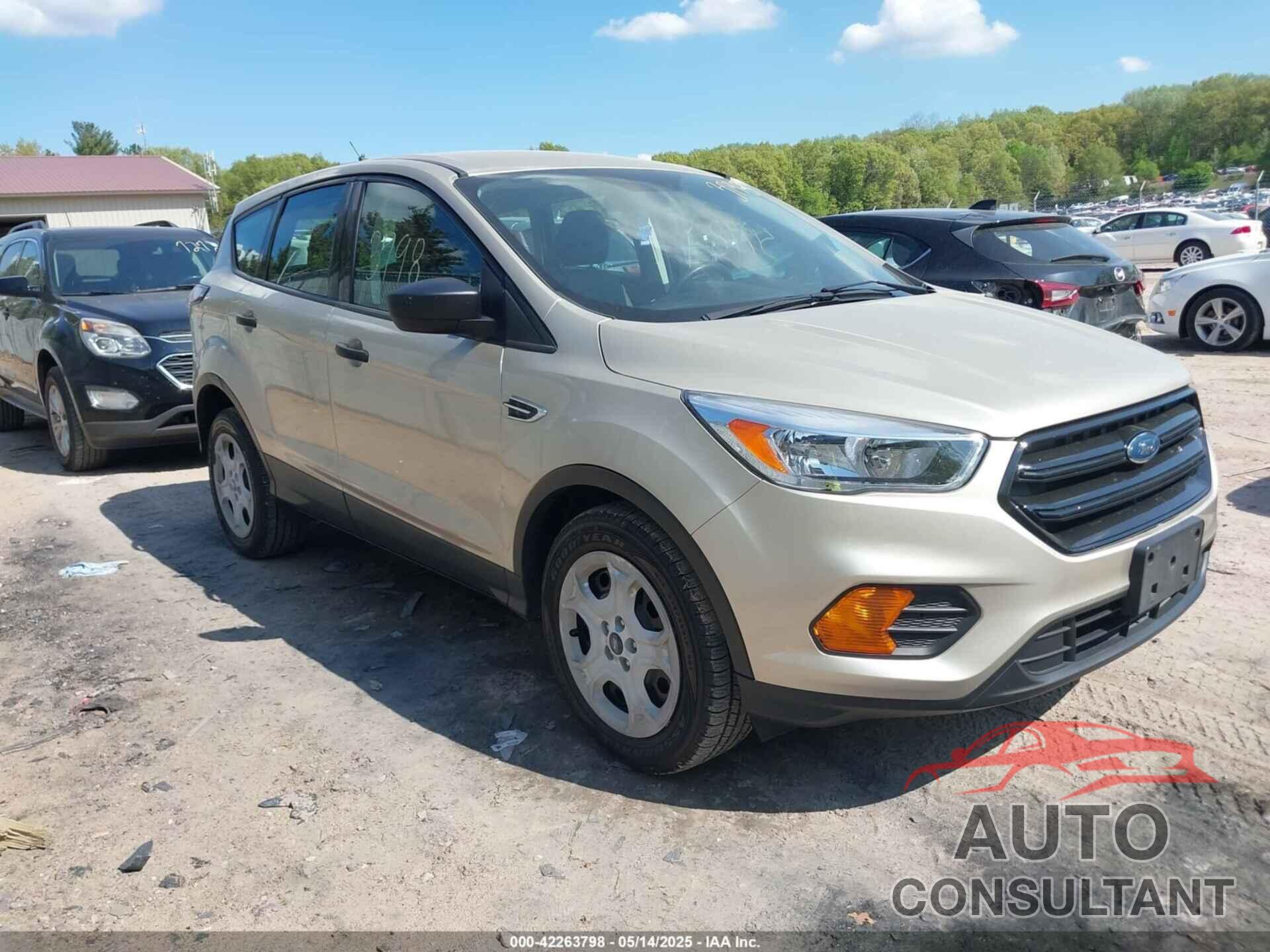 FORD ESCAPE 2017 - 1FMCU0F72HUB88736