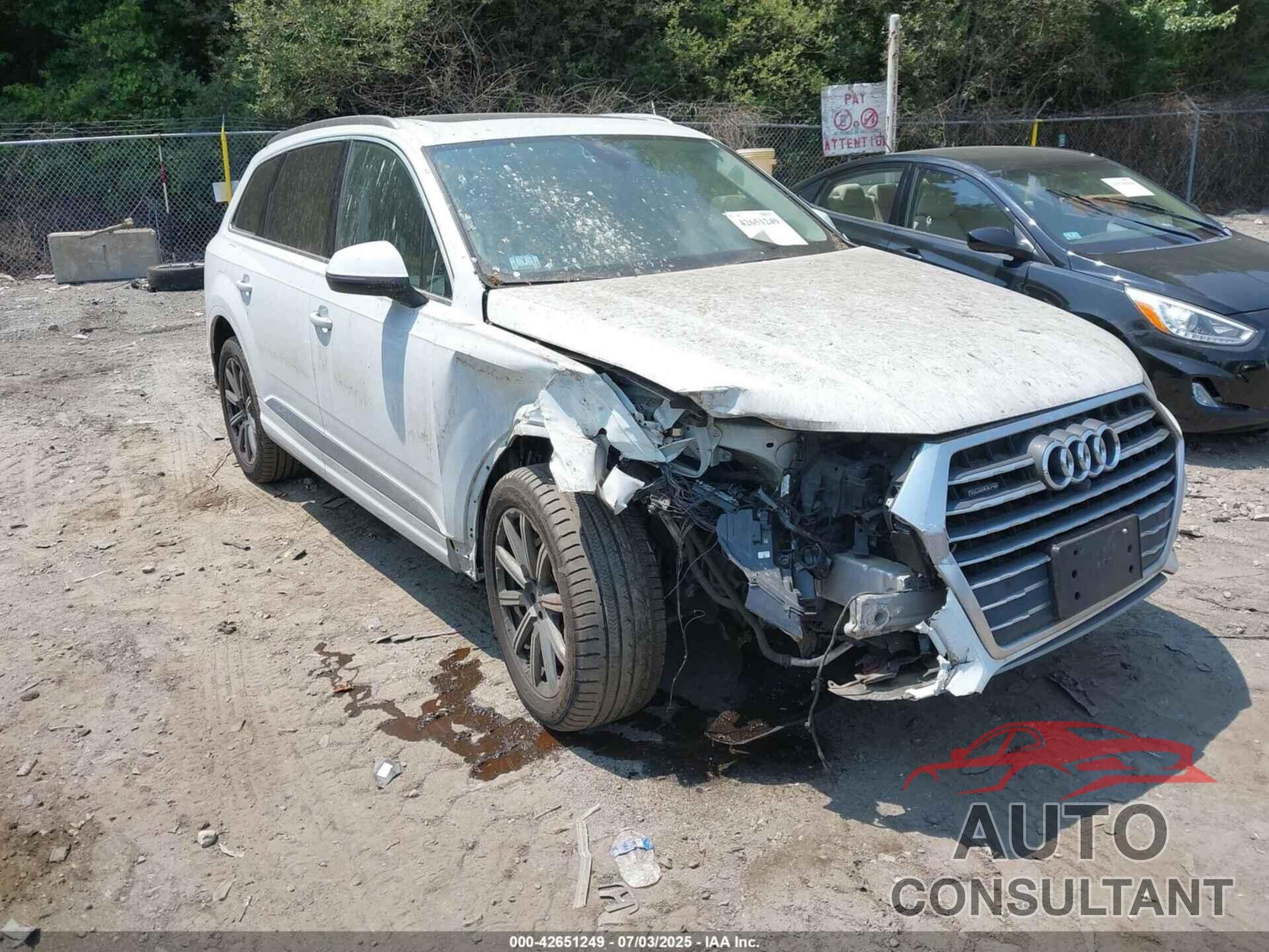 AUDI Q7 2018 - WA1VAAF70JD026387