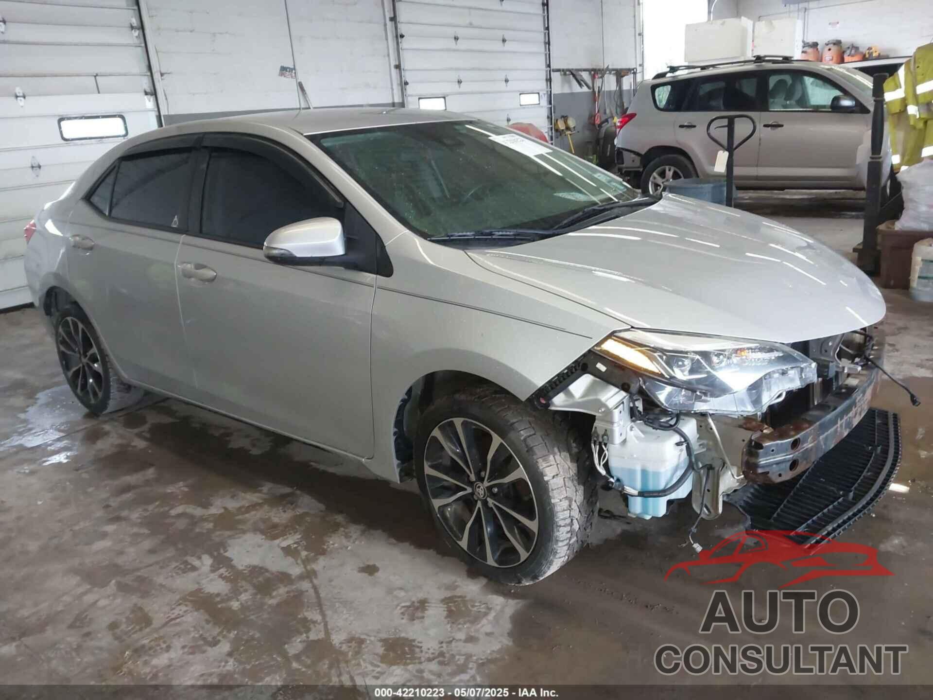 TOYOTA COROLLA 2018 - 5YFBURHEXJP790142