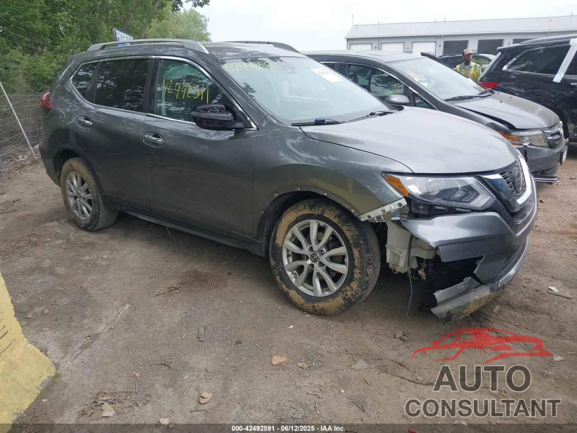 NISSAN ROGUE 2019 - KNMAT2MV1KP505665