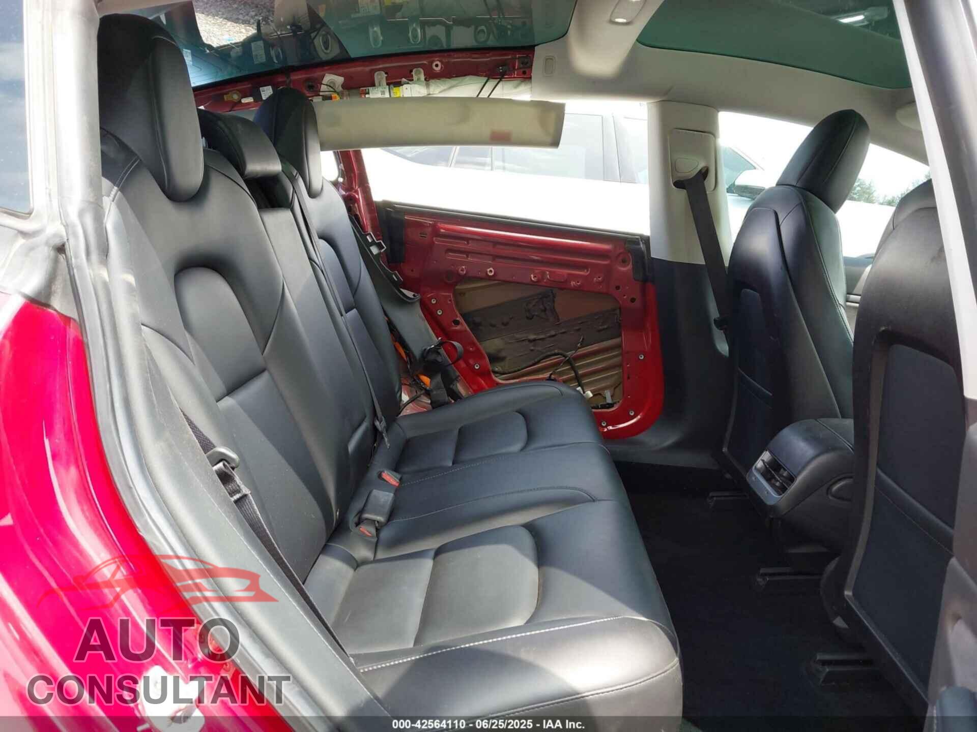 TESLA MODEL 3 2019 - 5YJ3E1EB7KF387178