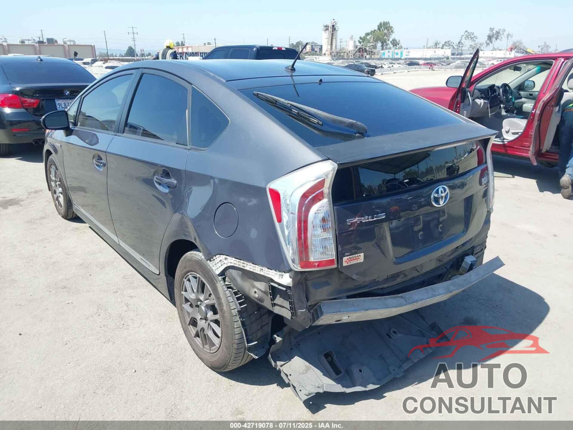 TOYOTA PRIUS 2015 - JTDKN3DU2F0424782