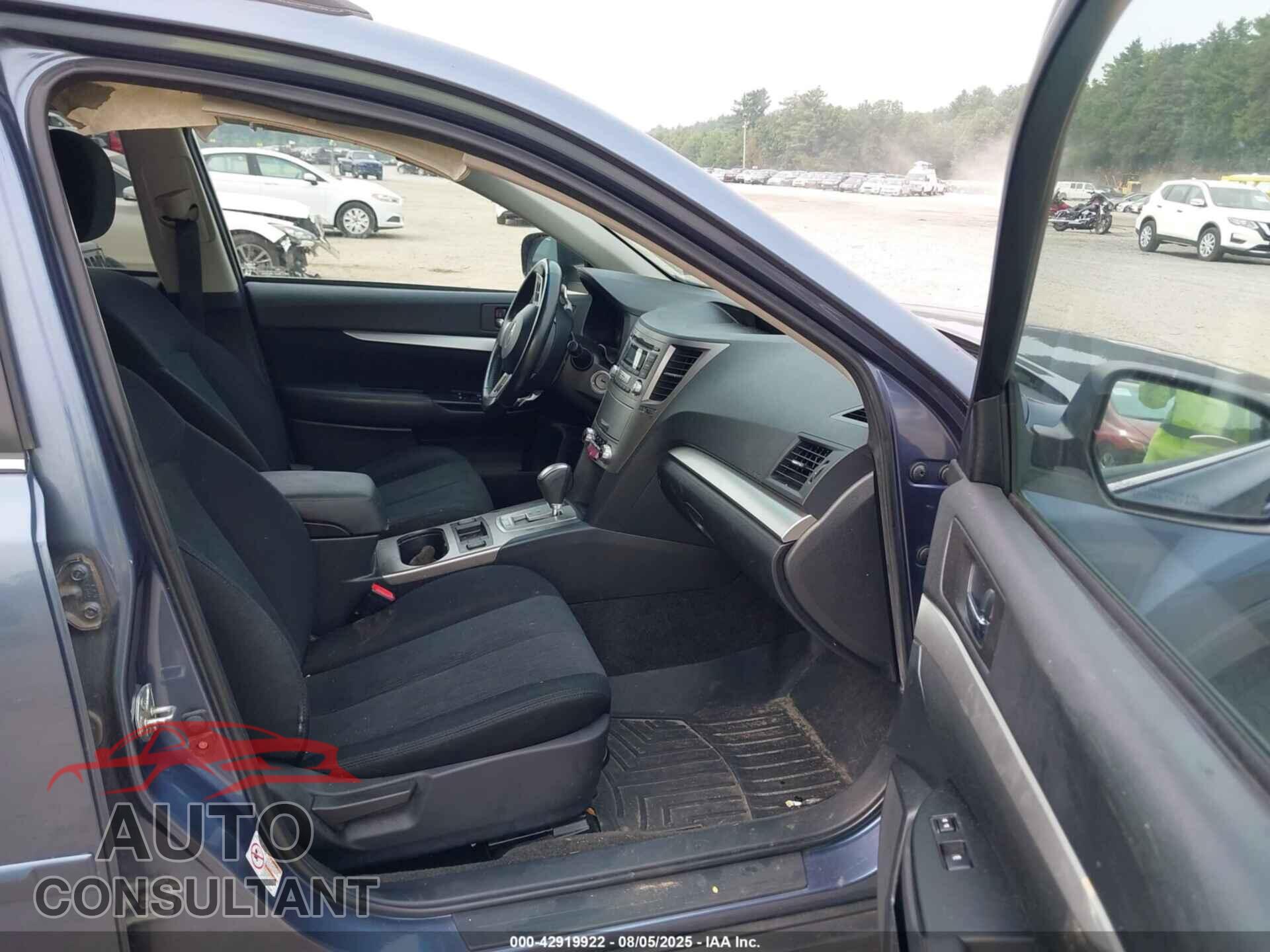 SUBARU OUTBACK 2013 - 4S4BRBCCXD3307174