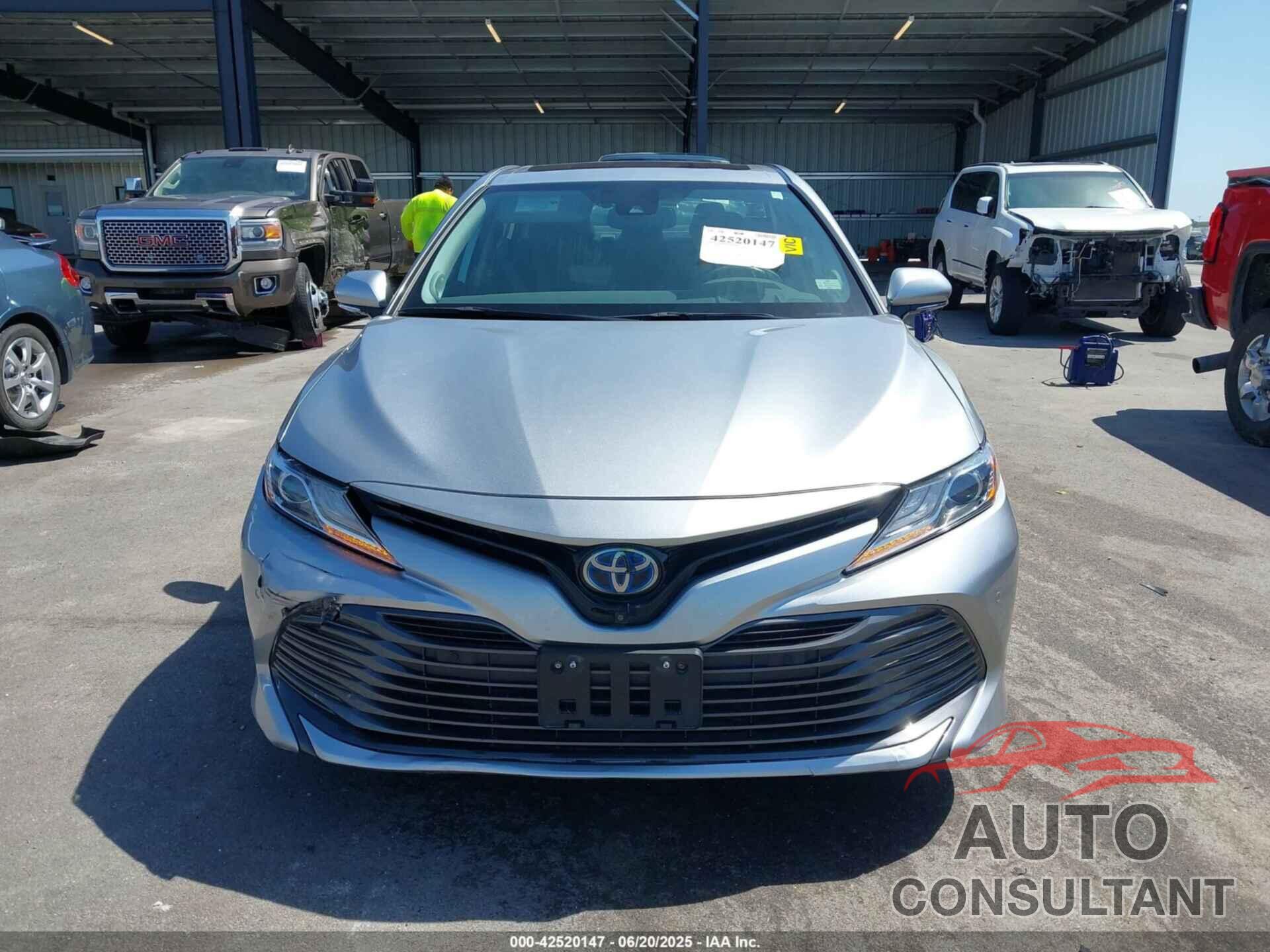 TOYOTA CAMRY 2019 - 4T1B21HK1KU515160