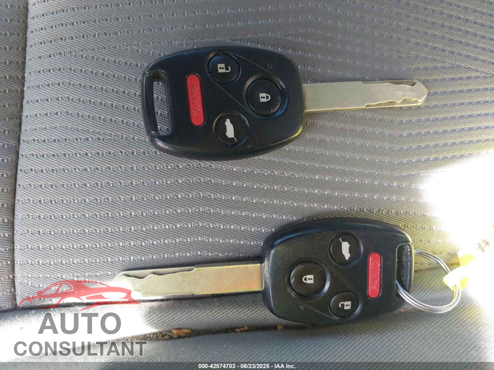 HONDA PILOT 2011 - 5FNYF4H46BB100138