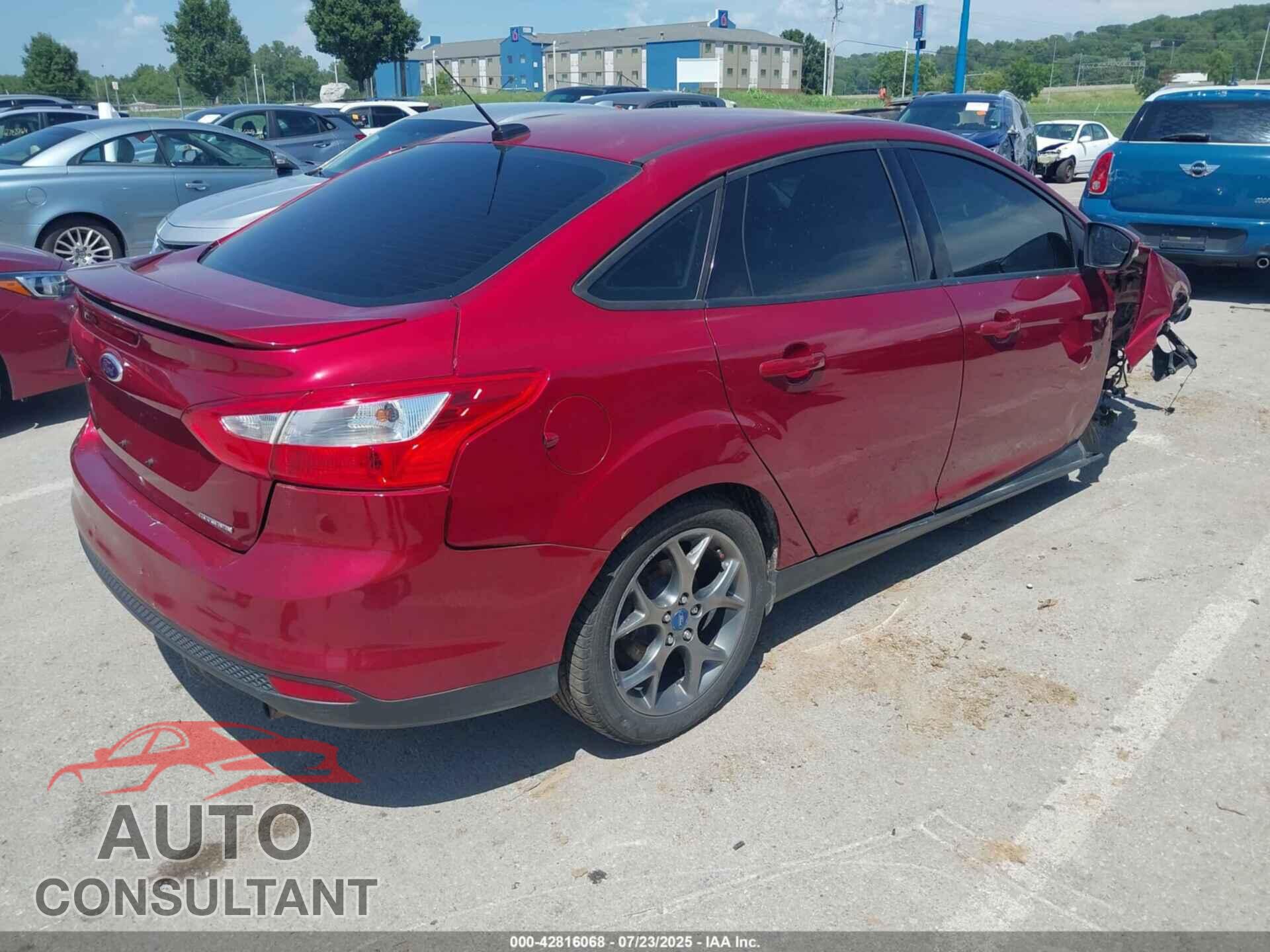 FORD FOCUS 2014 - 1FADP3F21EL127973