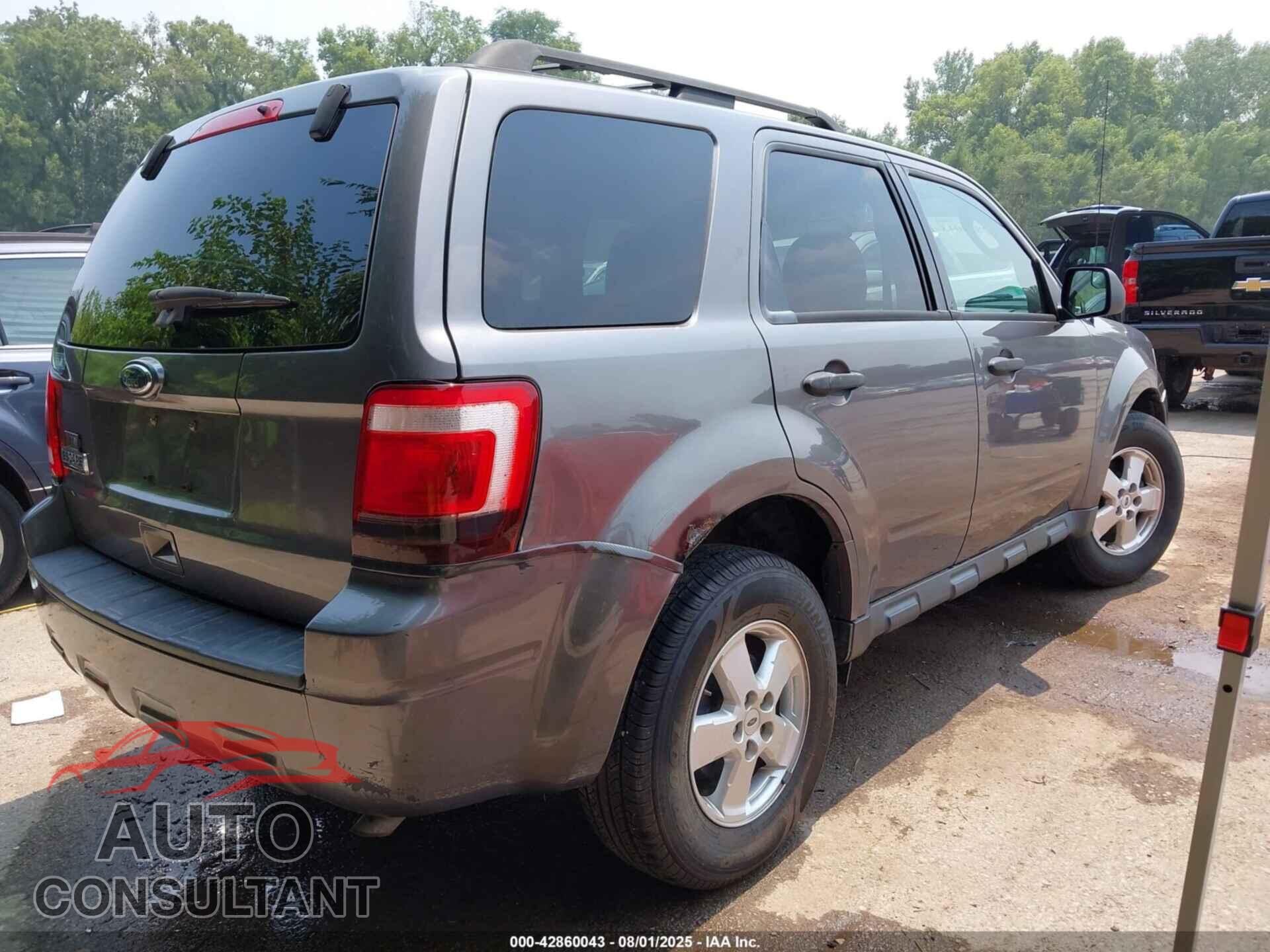 FORD ESCAPE 2010 - 1FMCU9D78AKD42603