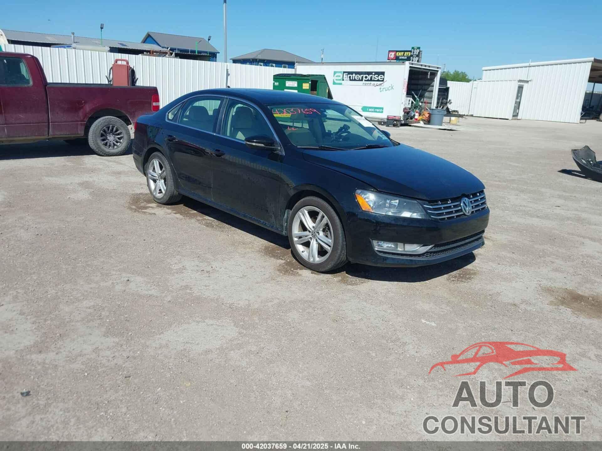 VOLKSWAGEN PASSAT 2012 - 1VWBM7A31CC094470