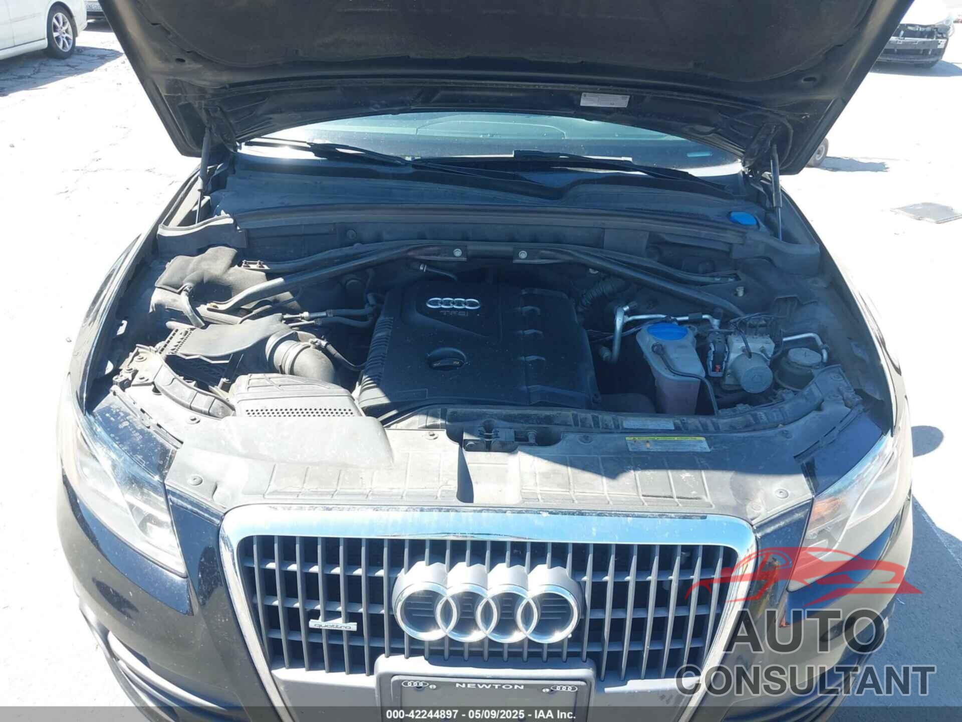 AUDI Q5 2012 - WA1LFAFP7CA138178