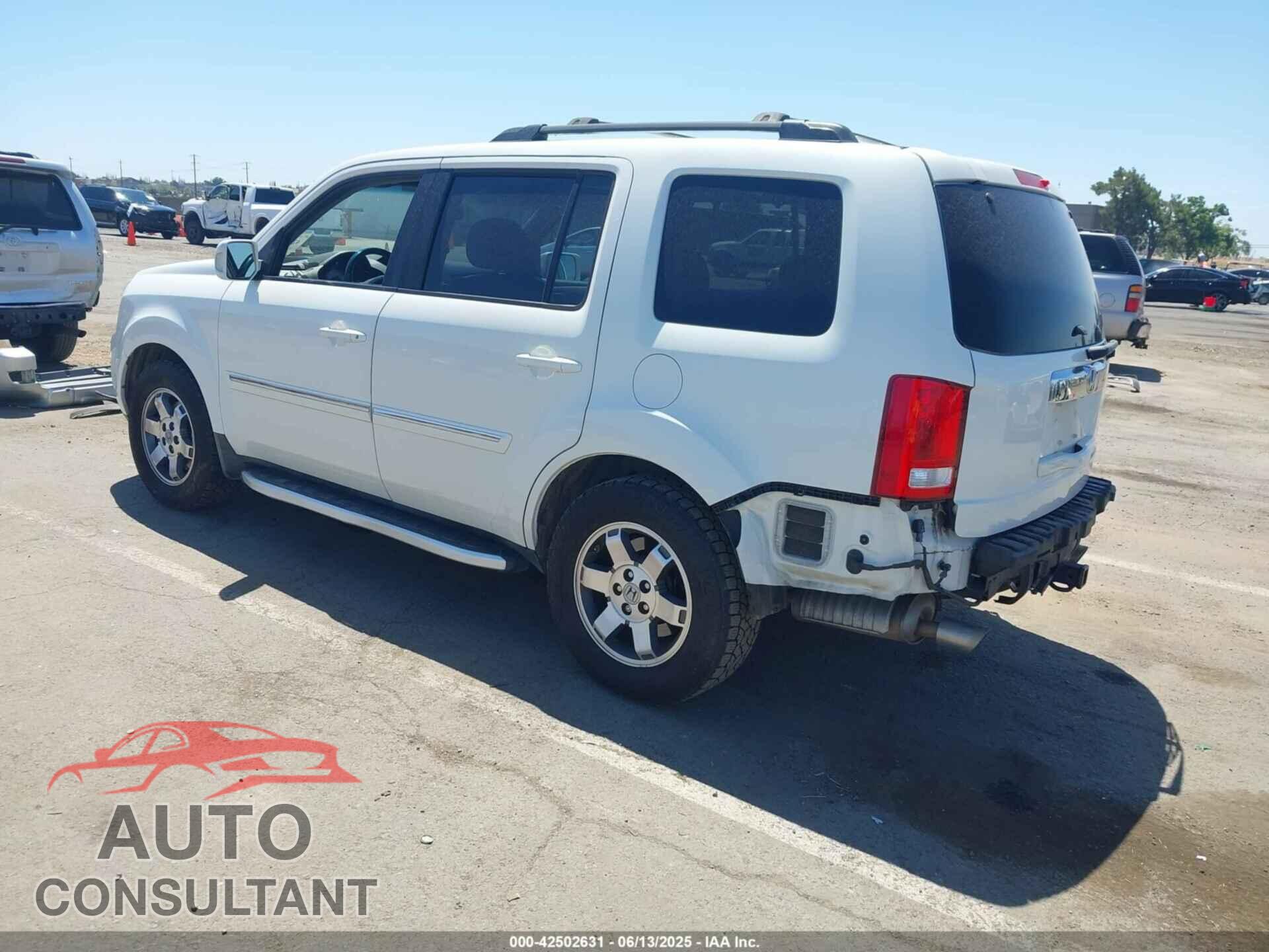 HONDA PILOT 2011 - 5FNYF4H94BB044261