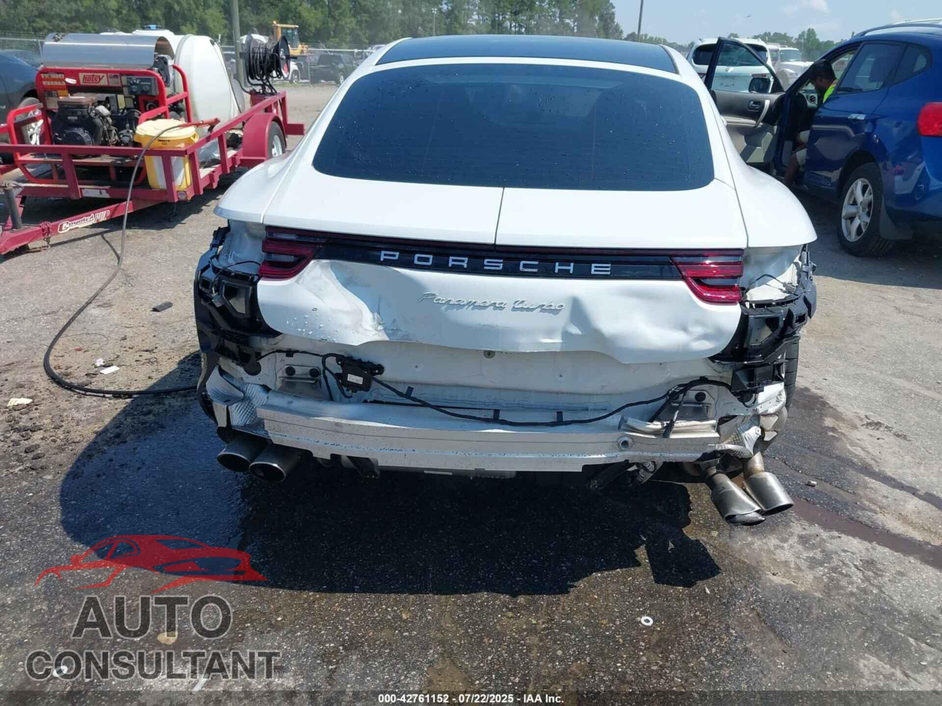 PORSCHE PANAMERA 2017 - WP0AF2A71HL151840