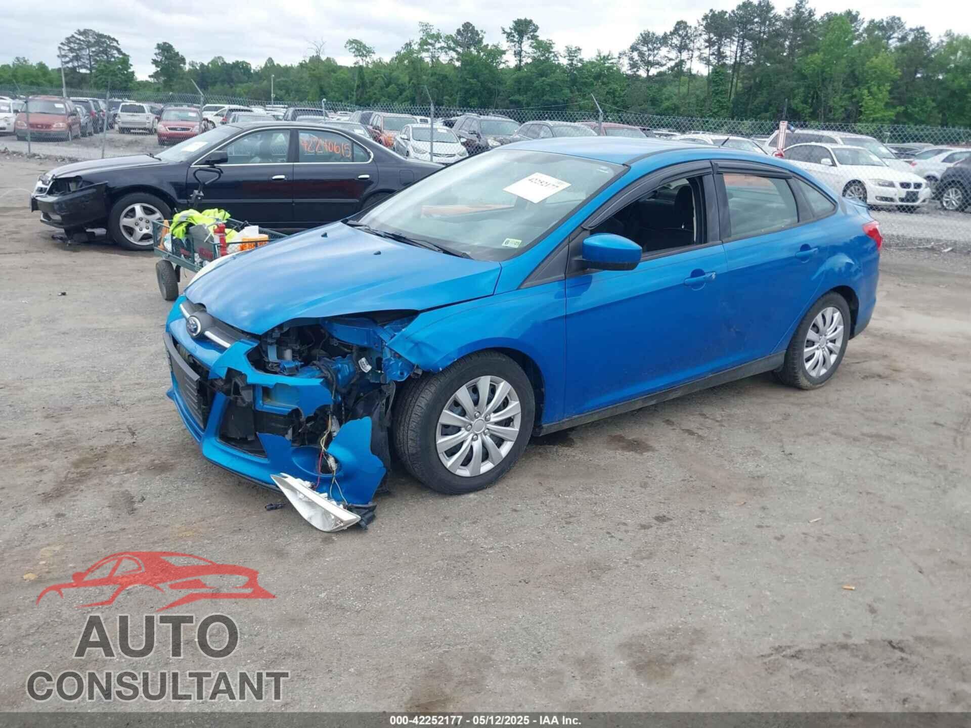 FORD FOCUS 2012 - 1FAHP3F27CL187674