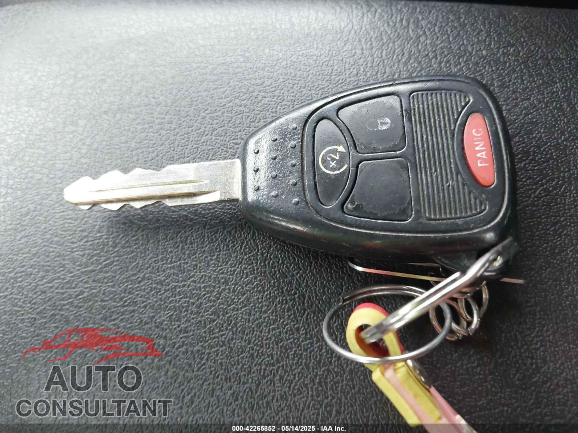 JEEP COMPASS 2011 - 1J4NF1FB5BD187745