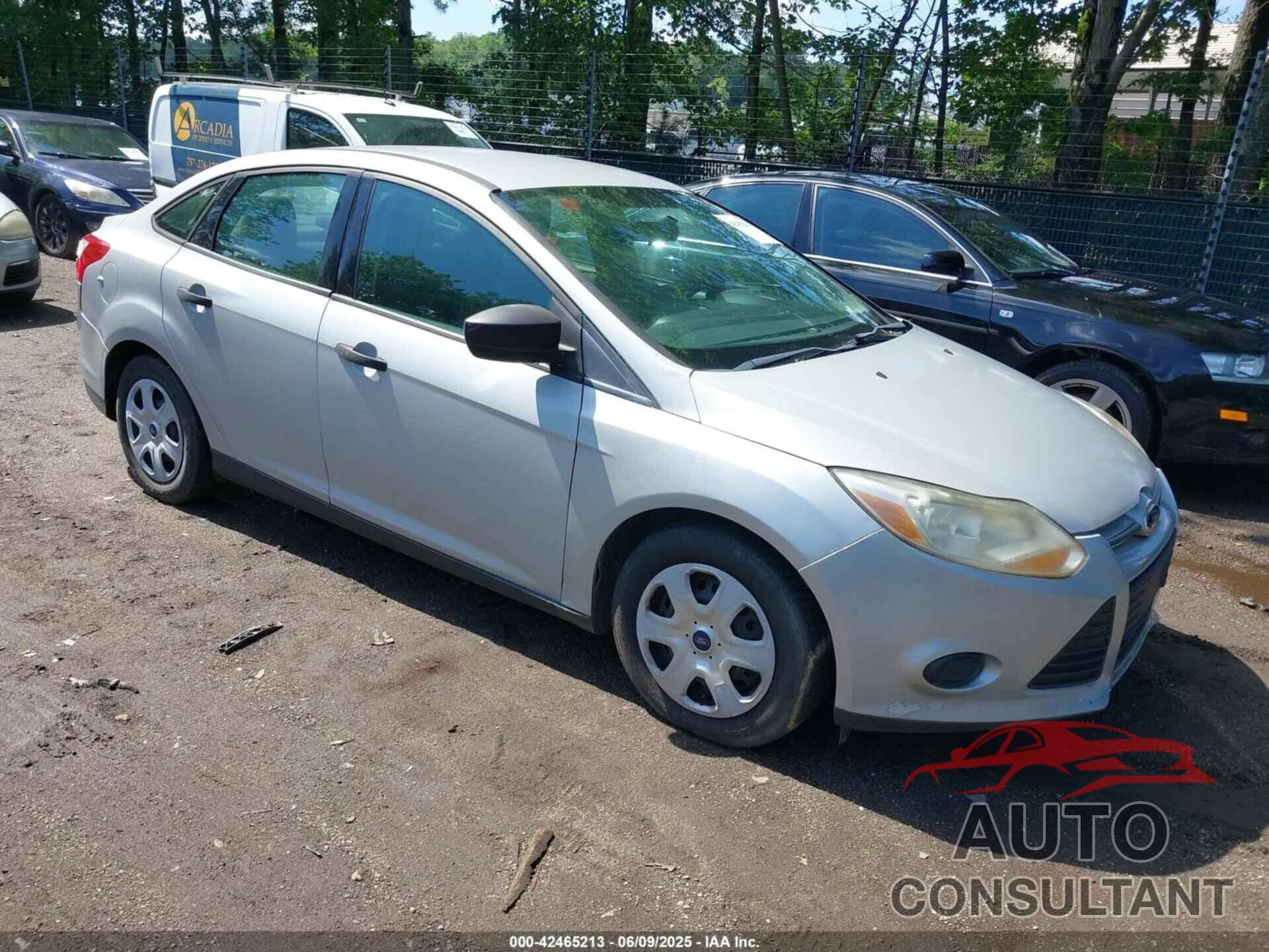 FORD FOCUS 2013 - 1FADP3E24DL226481