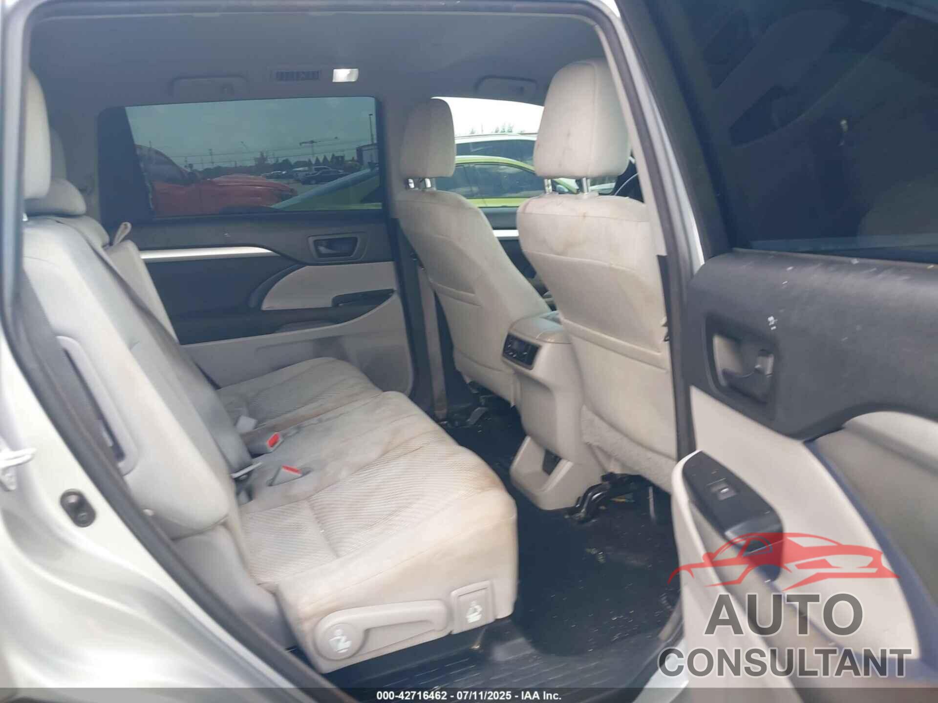 TOYOTA HIGHLANDER 2017 - 5TDZARFH1HS030302