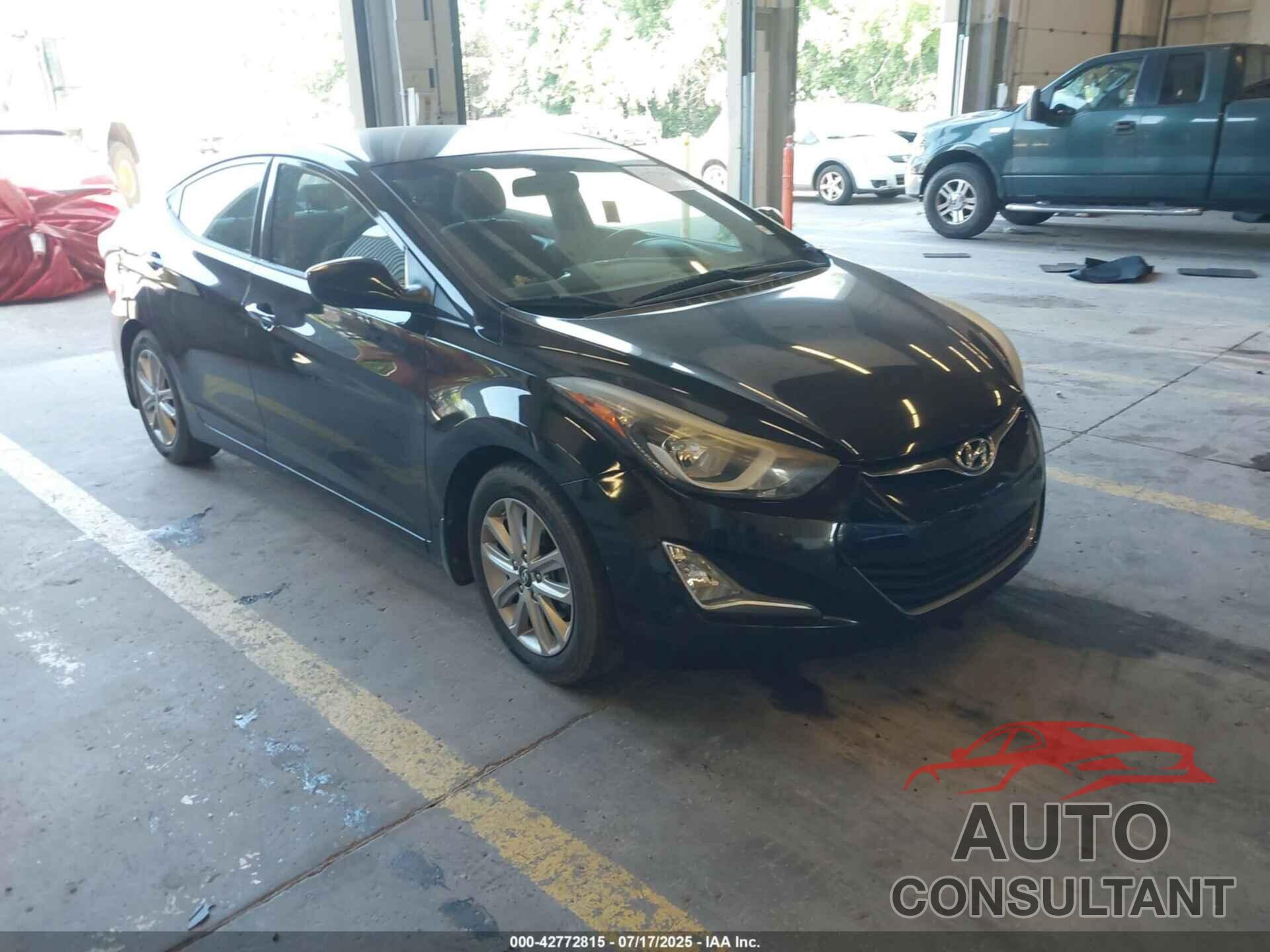 HYUNDAI ELANTRA 2015 - KMHDH4AE8FU302922