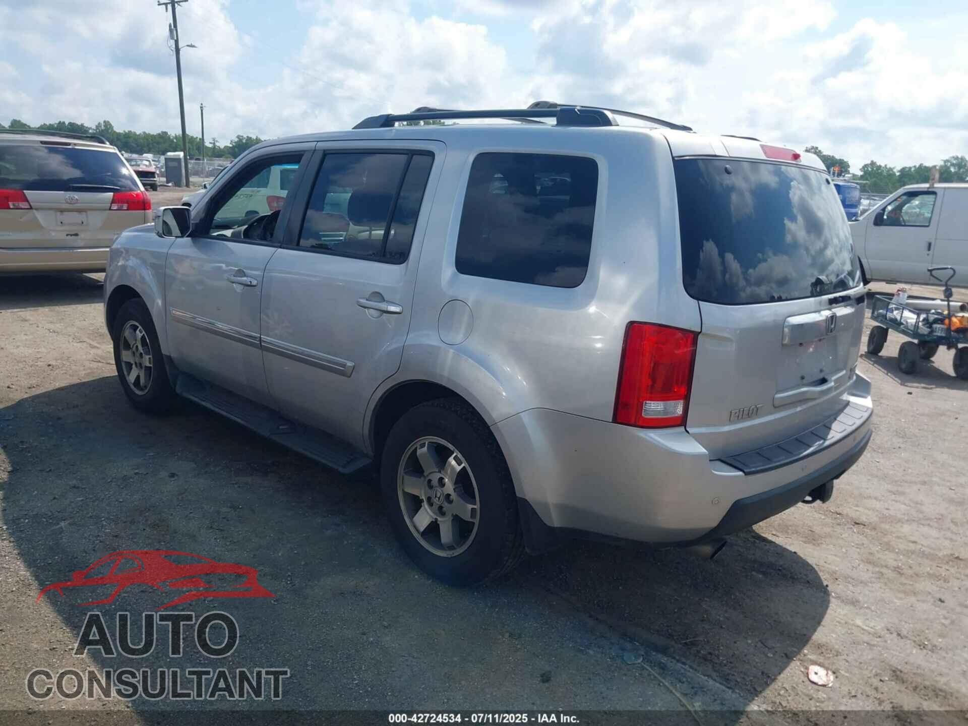 HONDA PILOT 2011 - 5FNYF4H99BB002247