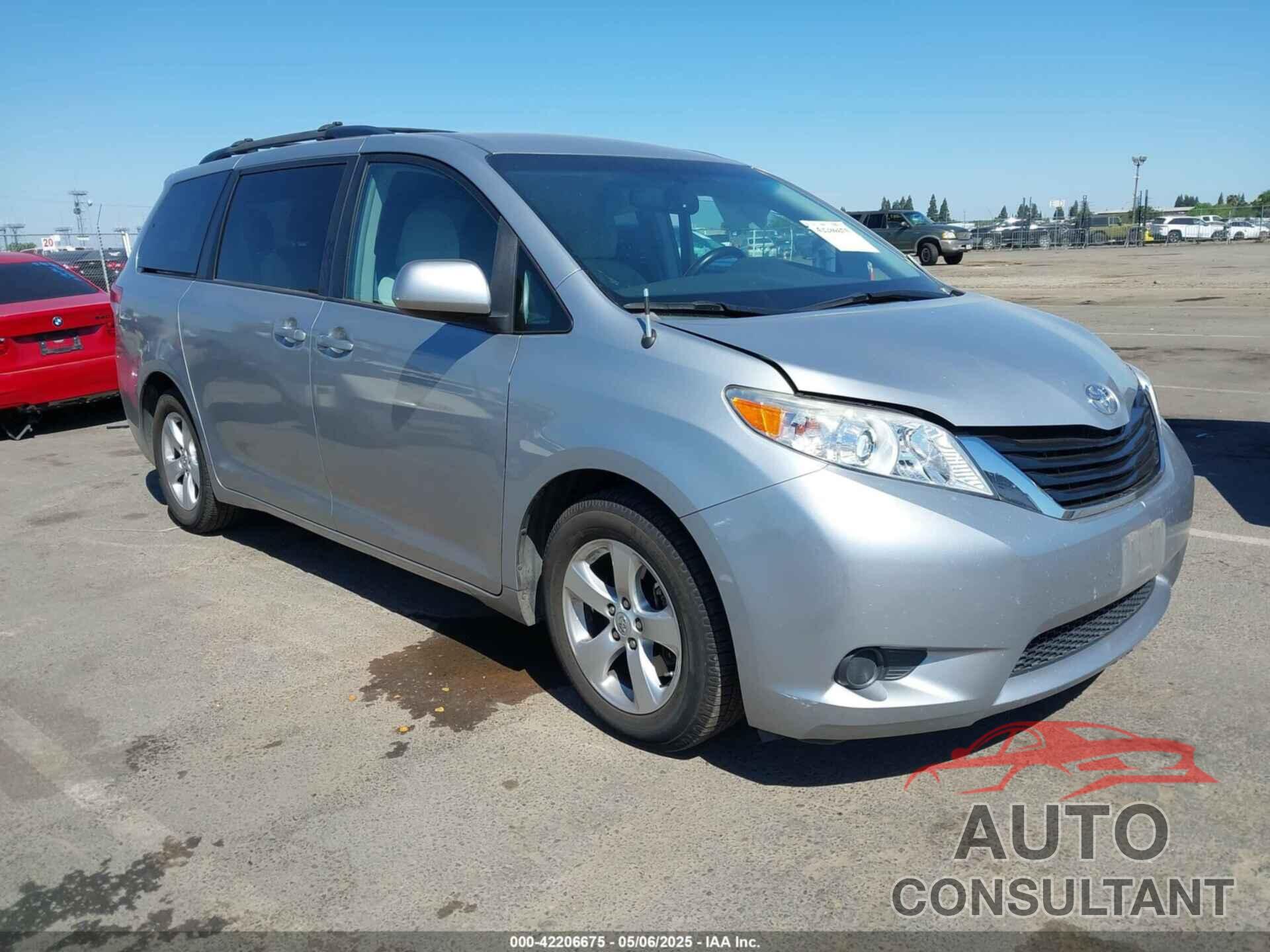 TOYOTA SIENNA 2014 - 5TDKK3DC1ES467215