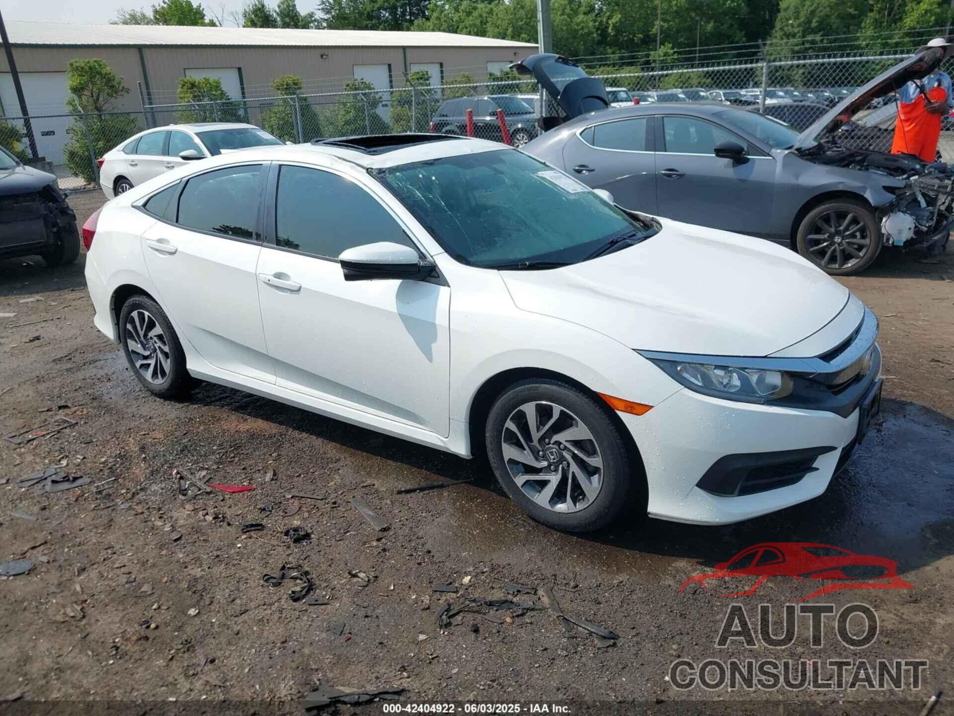 HONDA CIVIC 2018 - 2HGFC2F79JH532184