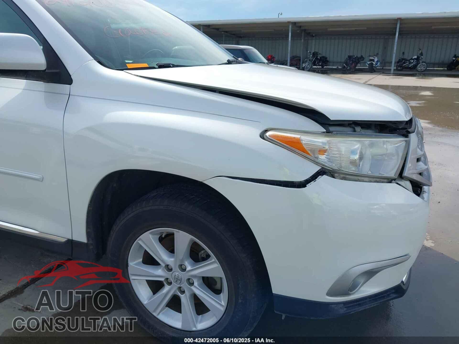TOYOTA HIGHLANDER 2013 - 5TDZK3EH8DS138745