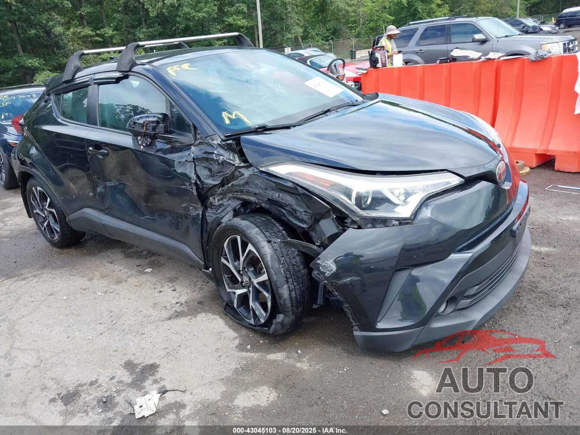 TOYOTA C-HR 2018 - NMTKHMBX5JR013536
