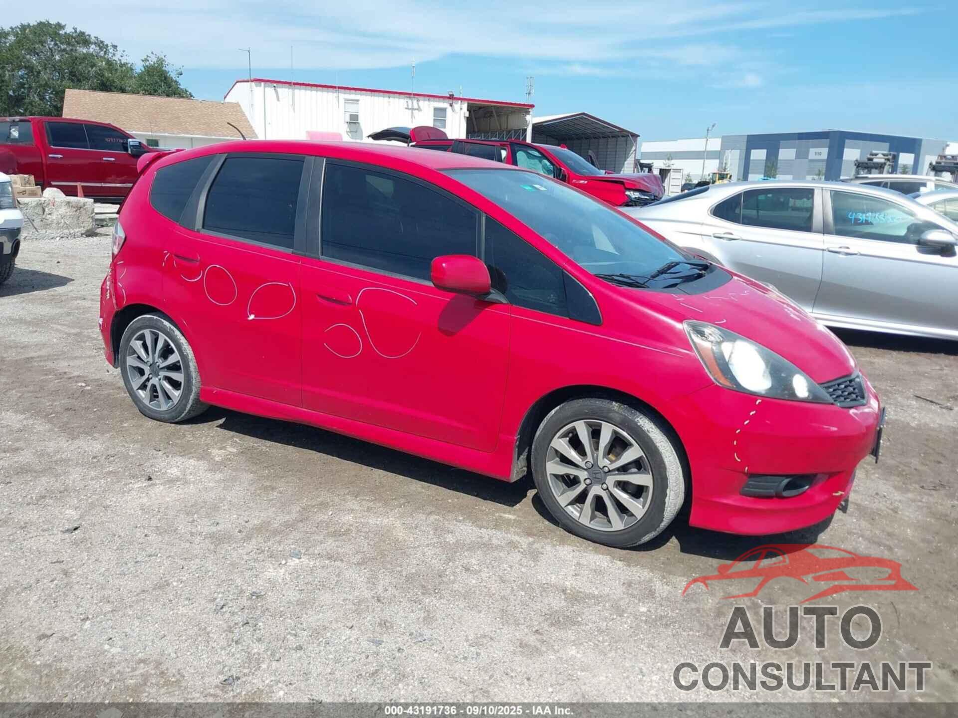 HONDA FIT 2013 - JHMGE8H54DC022133
