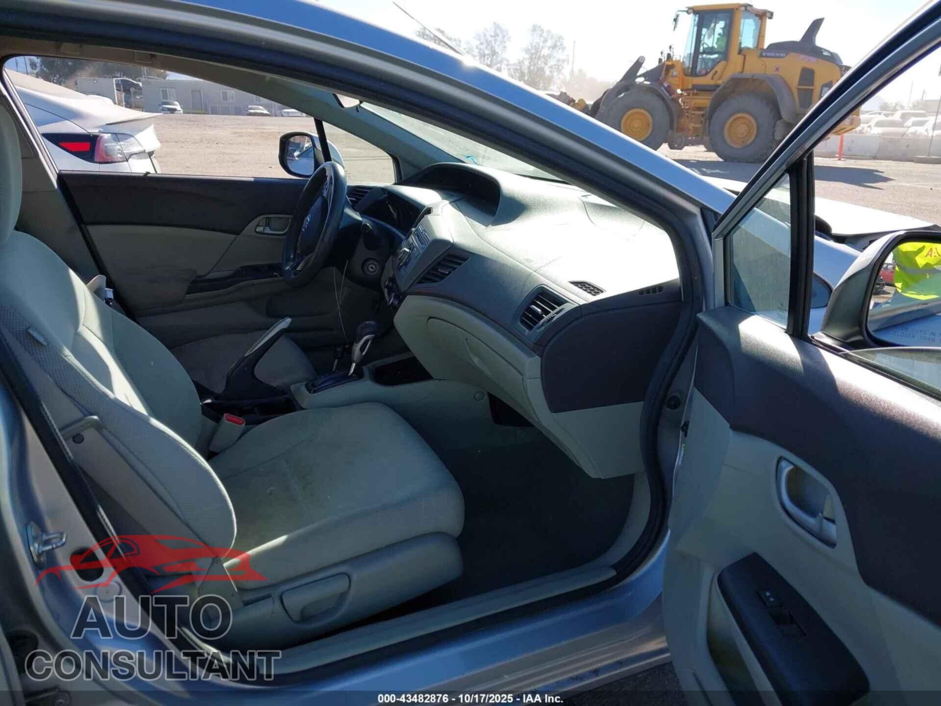 HONDA CIVIC 2012 - 2HGFB2F52CH573549