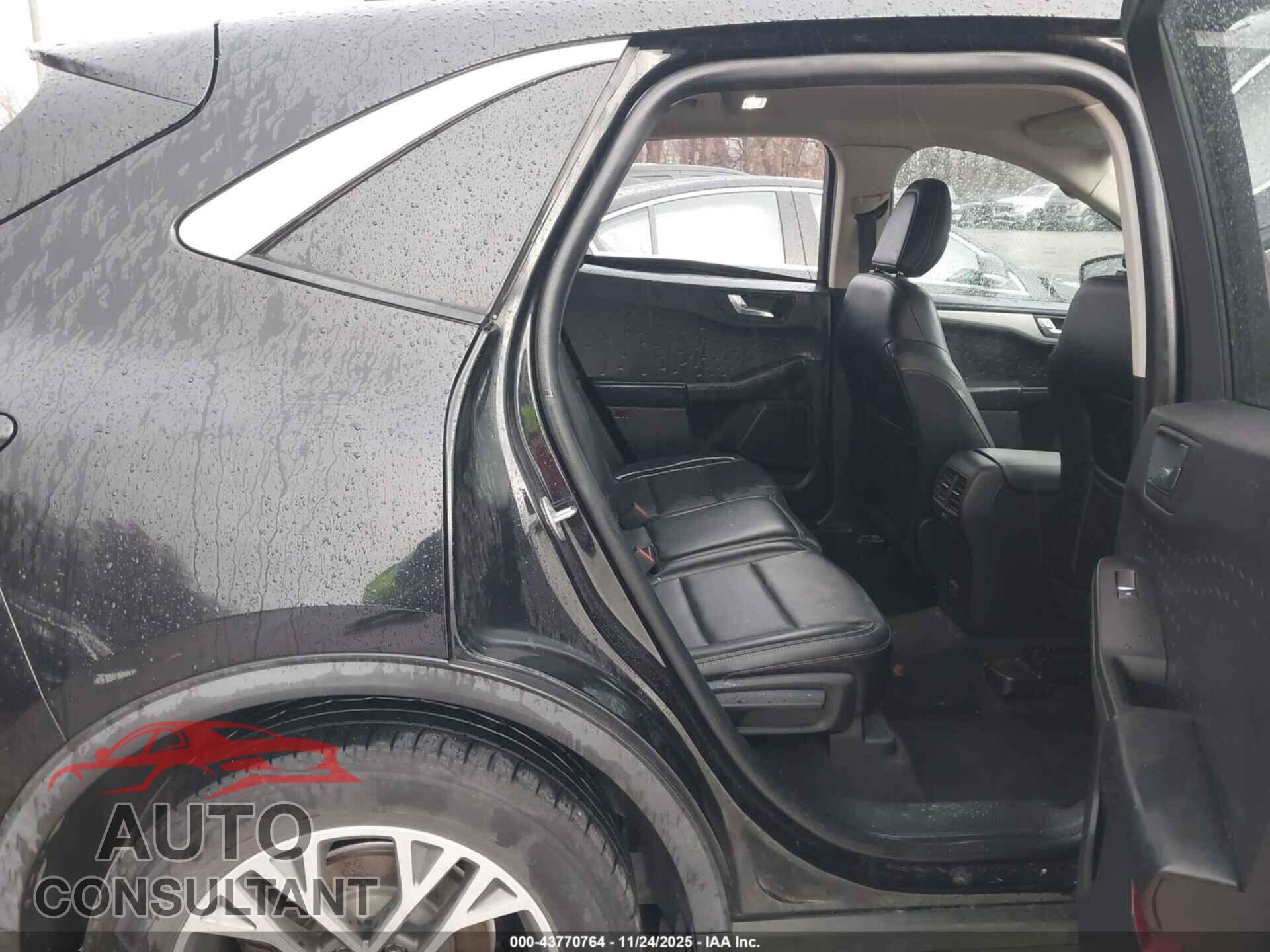 FORD ESCAPE 2020 - 1FMCU0H61LUA47508