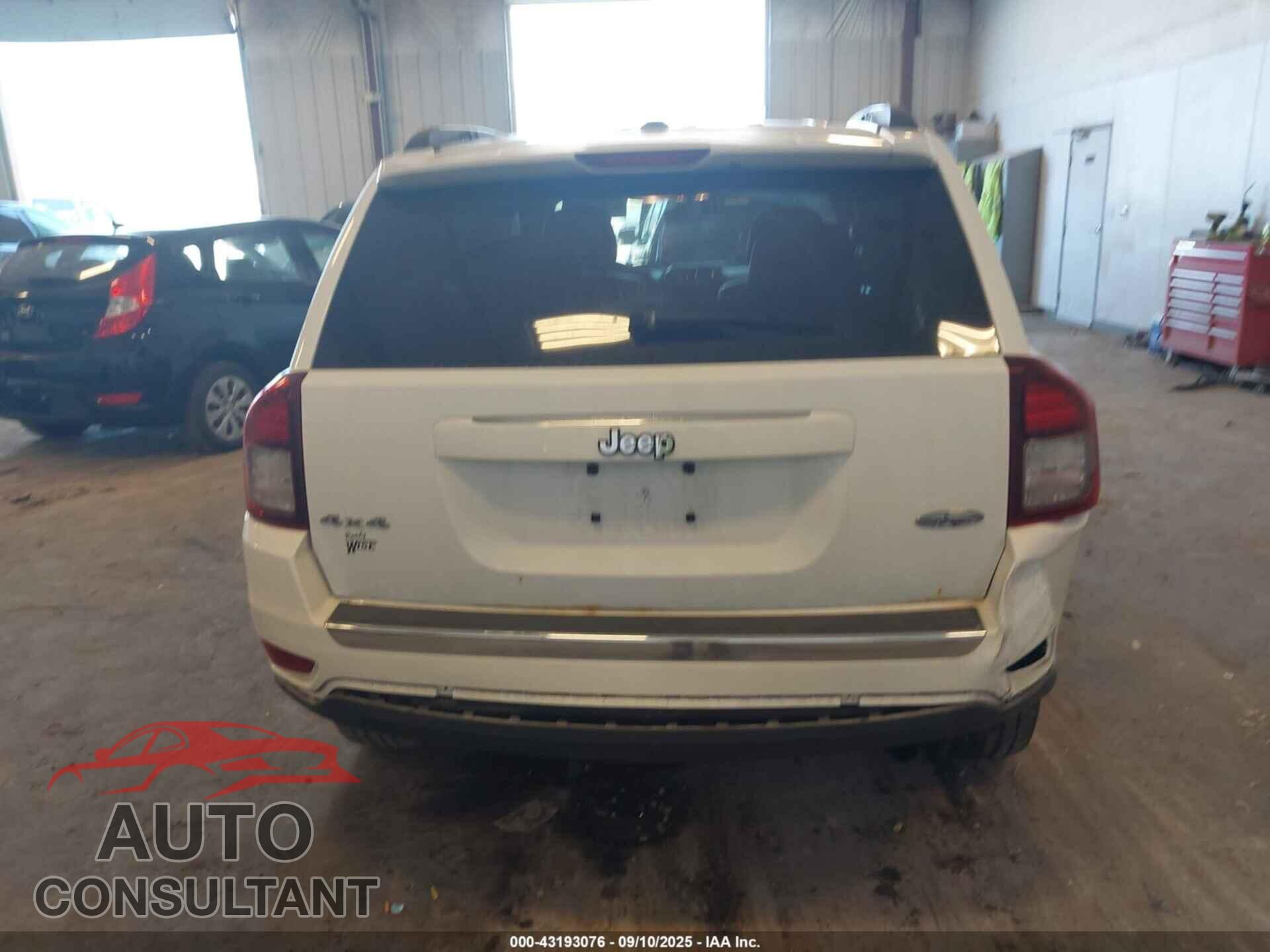 JEEP COMPASS 2017 - 1C4NJDAB3HD197308