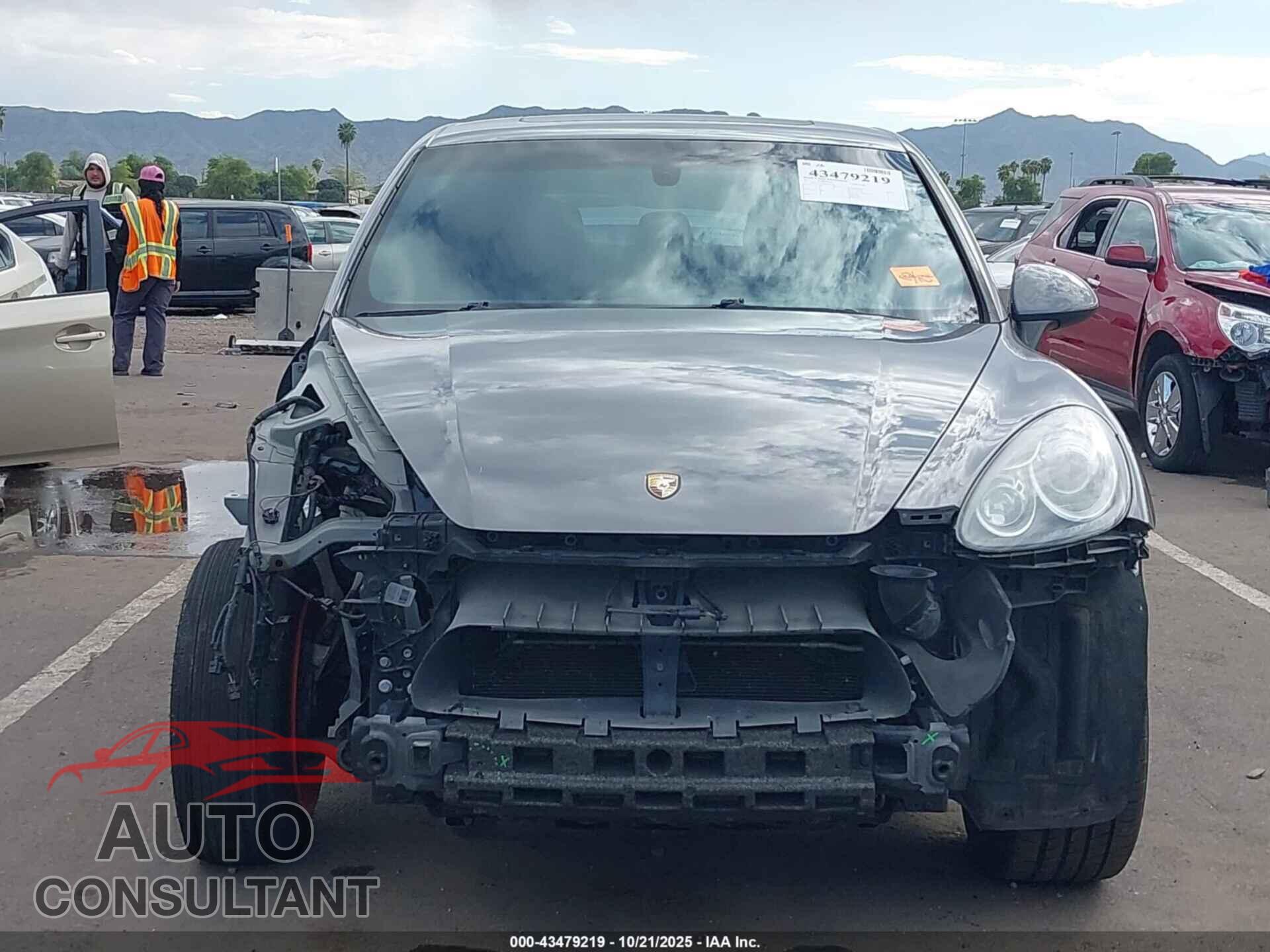 PORSCHE CAYENNE 2013 - WP1AA2A25DLA03699