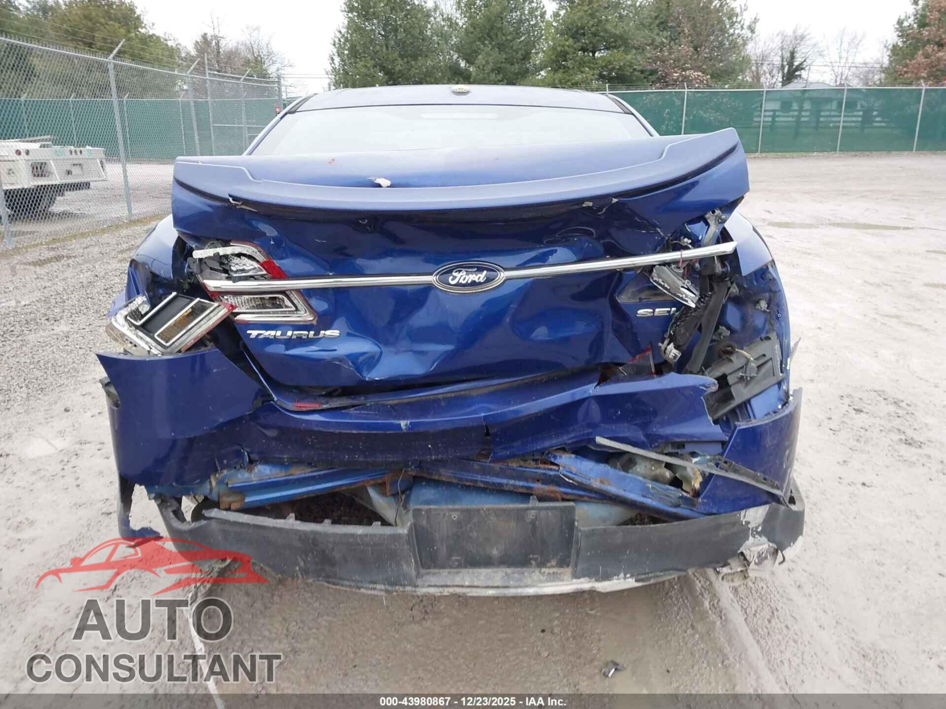 FORD TAURUS 2014 - 1FAHP2E80EG120877