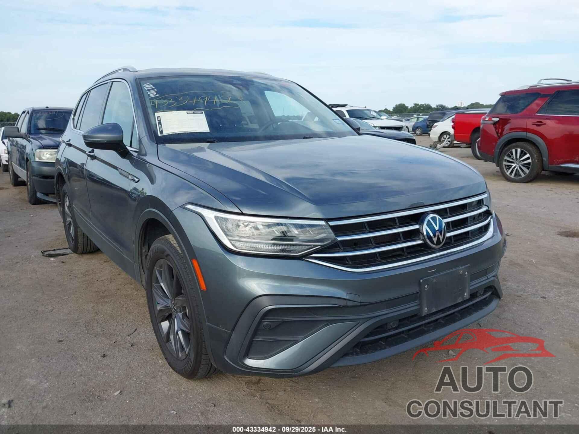 VOLKSWAGEN TIGUAN 2022 - 3VV3B7AX5NM059997