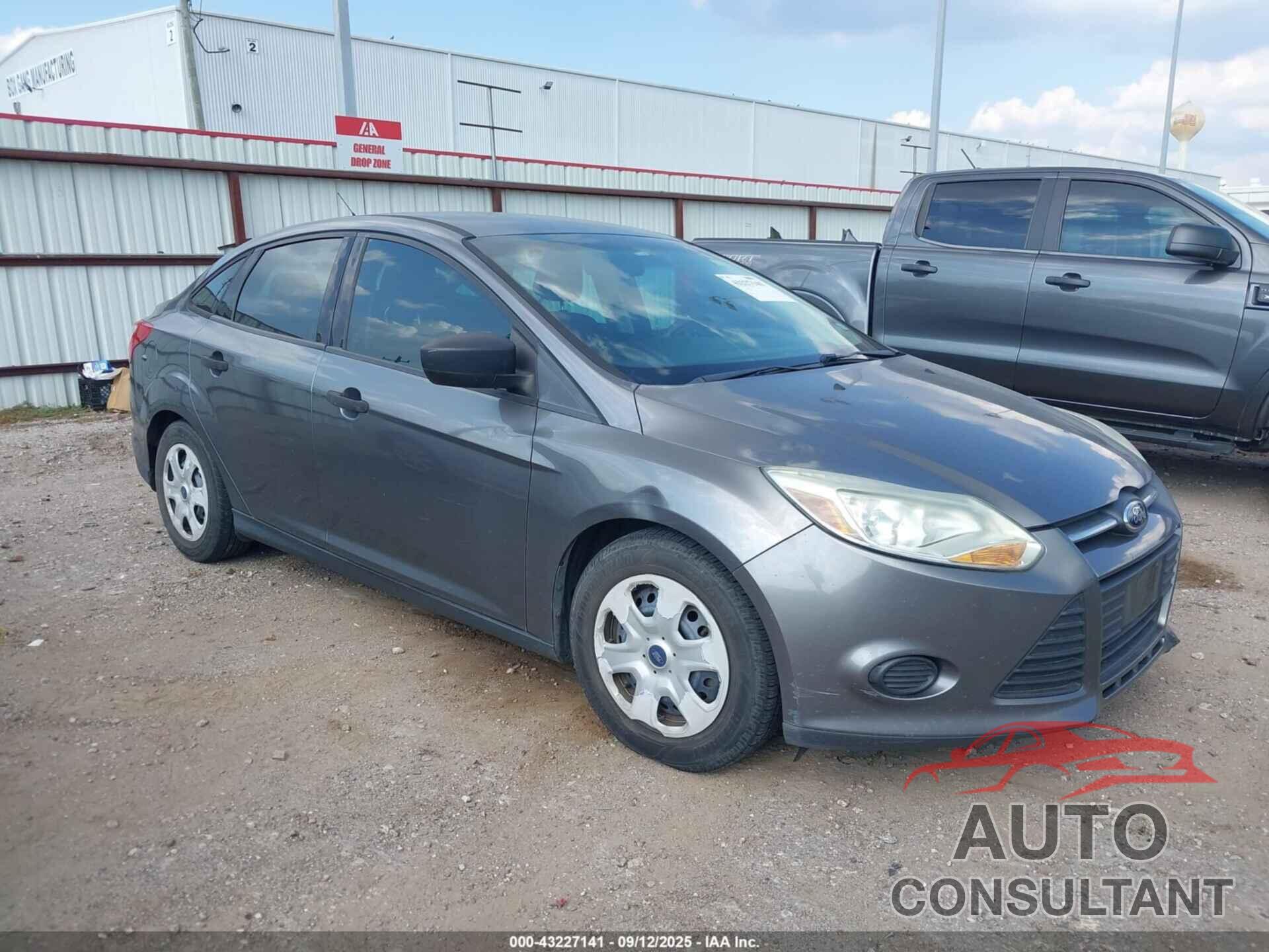 FORD FOCUS 2014 - 1FADP3E21EL246754